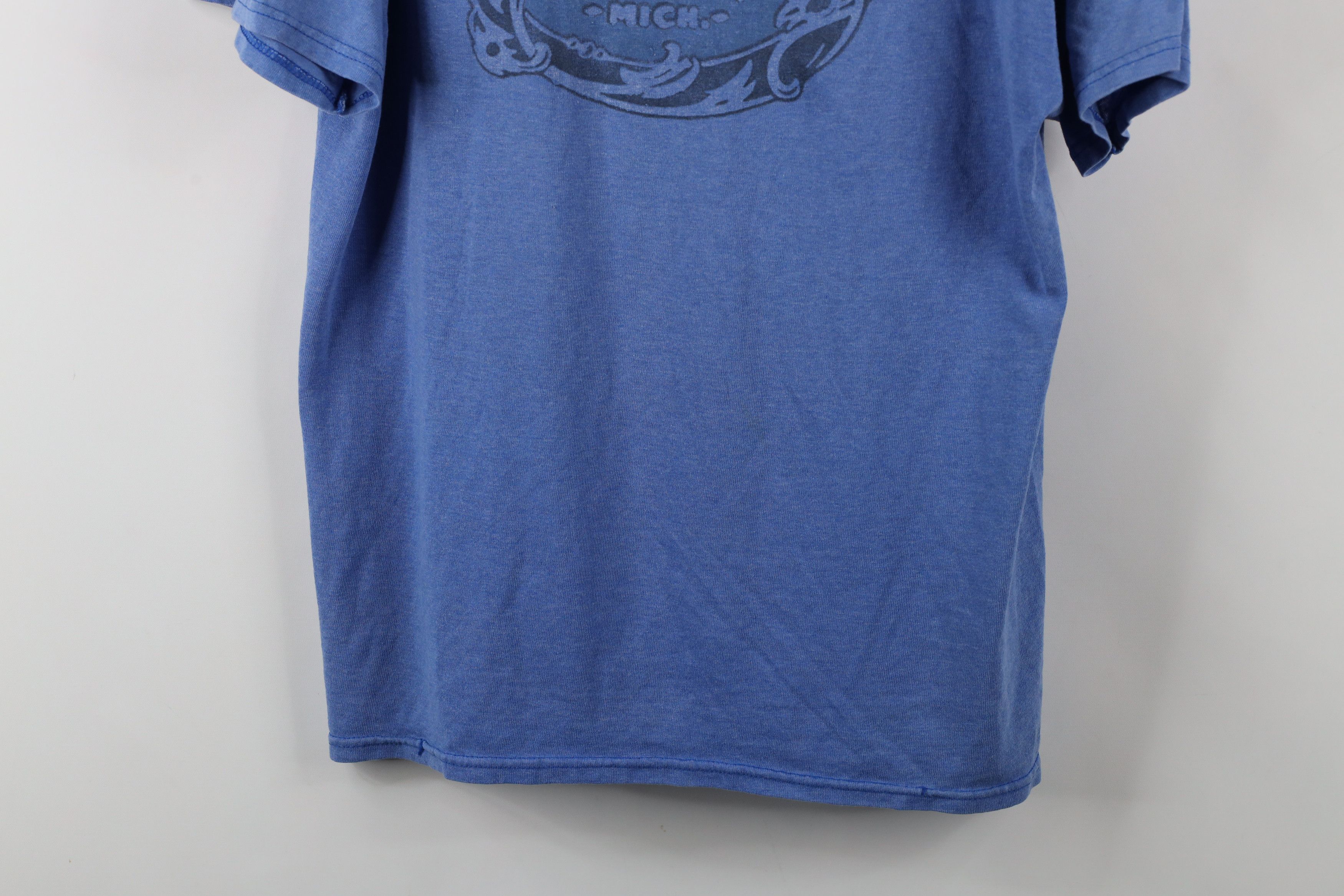 Vintage Vintage Spell Out Ford Motor Co Detroit Michigan T-Shirt Size US L / EU 52-54 / 3 - 3 Thumbnail