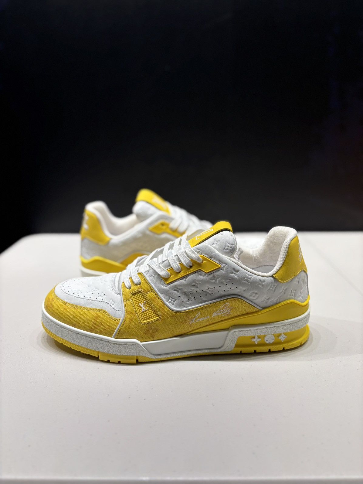 Louis Vuitton Louis Vuitton Yellow 54 Trainers Size US 10 / EU 43 - 1 Thumbnail