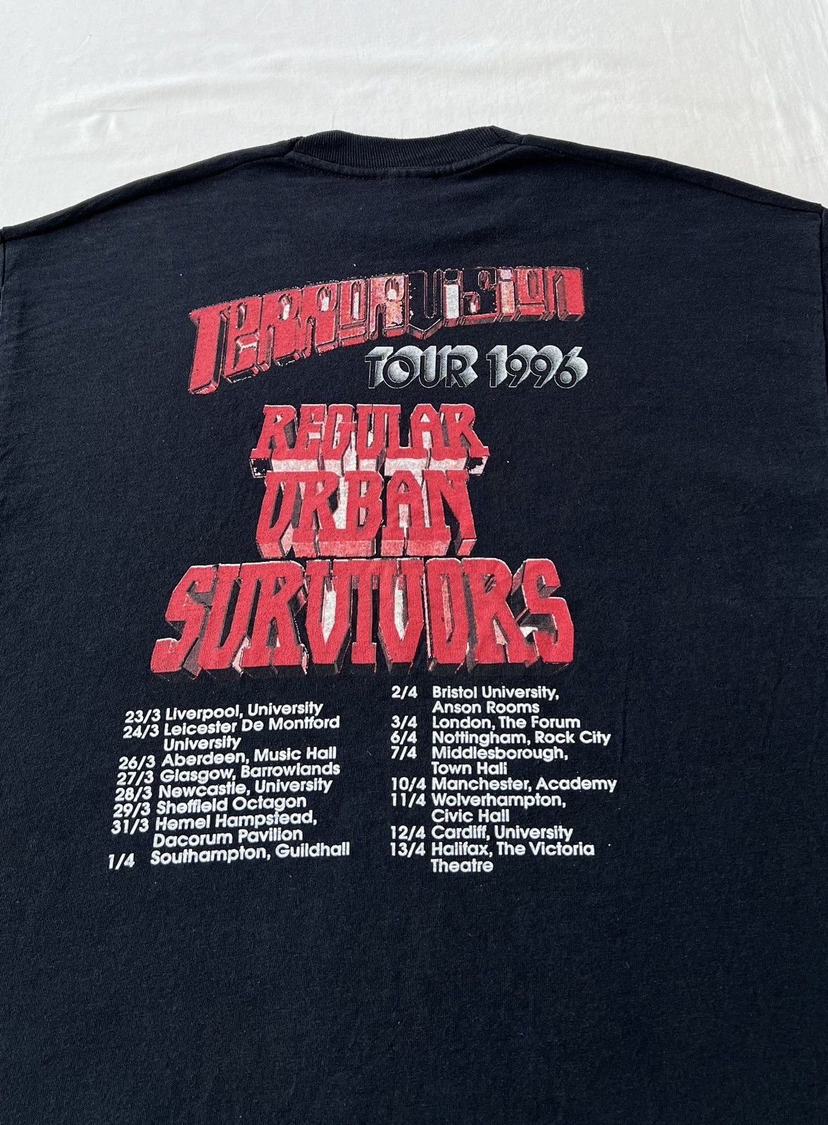 Band Tees Vintage 1996 Terrorvision Regular Urban Survivors UK Rock Size US L / EU 52-54 / 3 - 11 Thumbnail