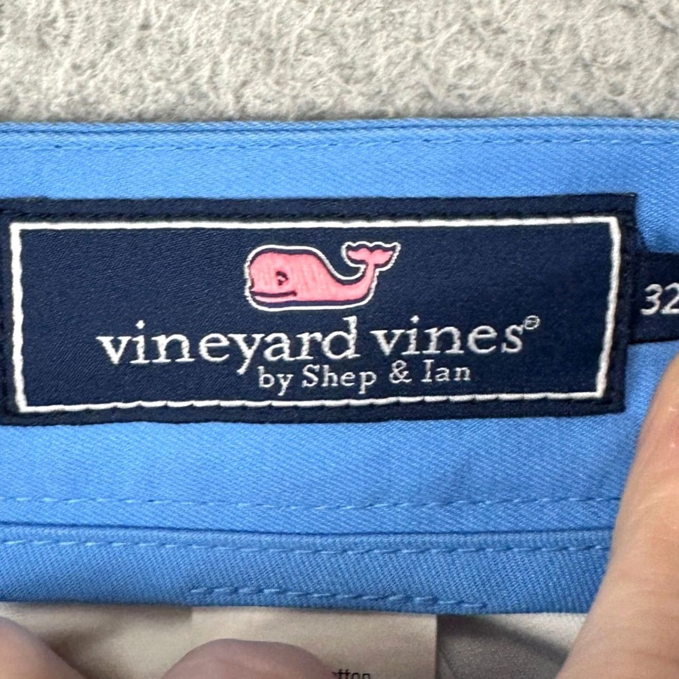 Vineyard Vines Vineyard Vines Mens Club Shorts 32X9 Blue Fish Embroidered Khaki Classic Fit NEW Shorts Mens Blue Khaki 32x9 University? Size US 32 / EU 48 - 4 Thumbnail