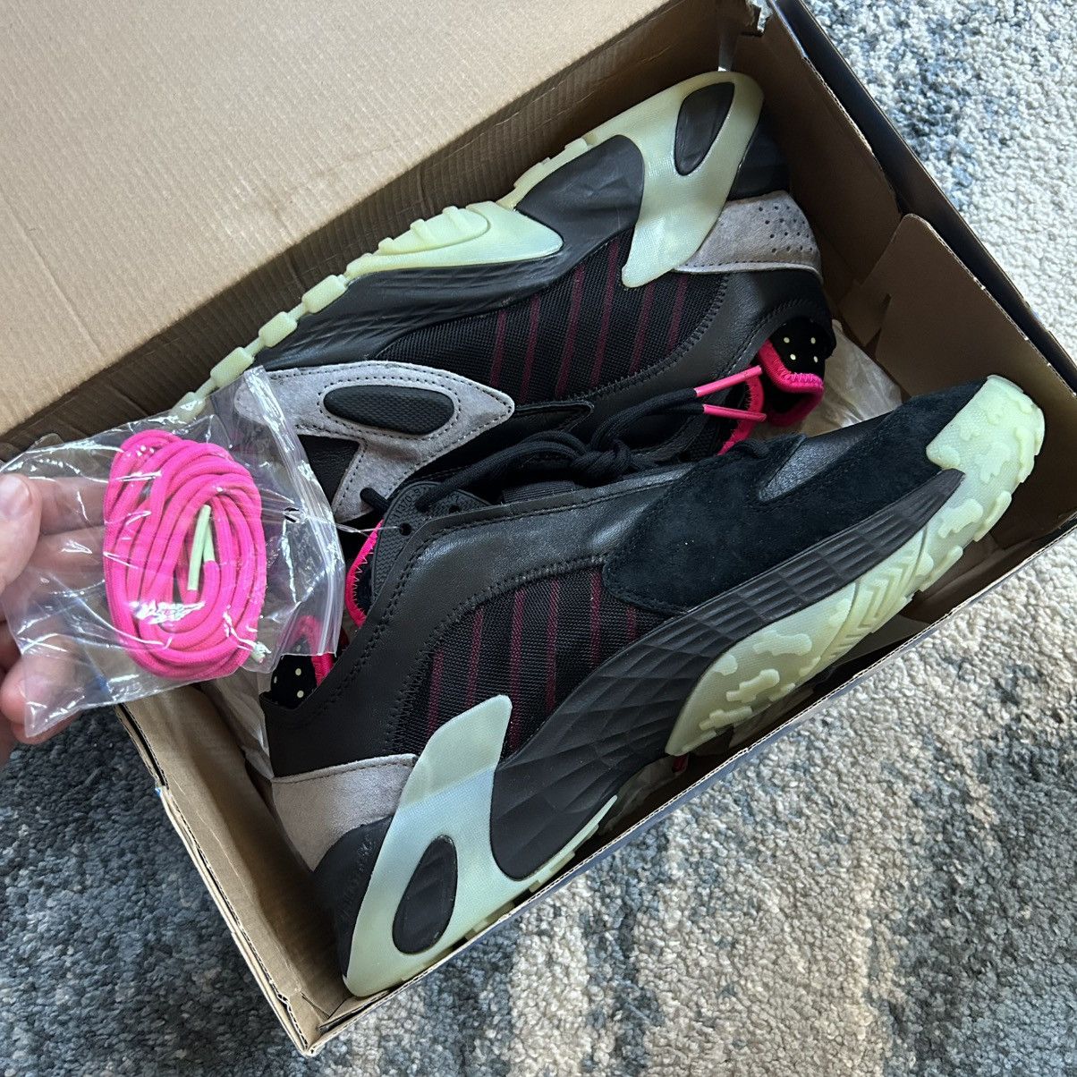 Adidas GiTD Adidas Streetball black pink glow in the dark air yeezy Size US 9.5 / EU 42-43 - 18 Thumbnail