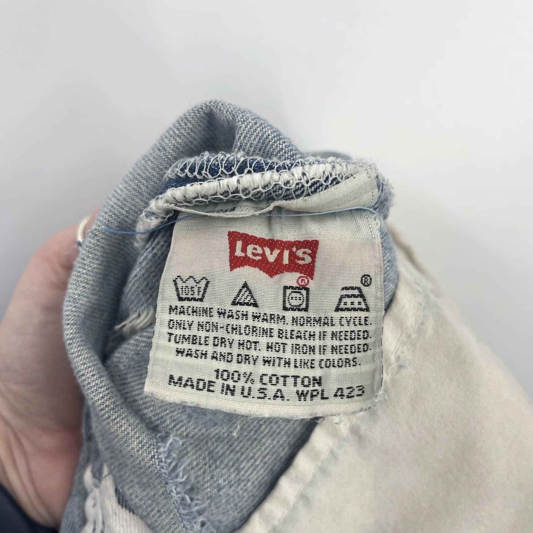 Levi's VINTAGE Levi's 501 Jeans Blue Denim Distressed Destroyed 30 Adult Women 2000s USA Size 30" / US 8 / IT 44 - 3 Thumbnail