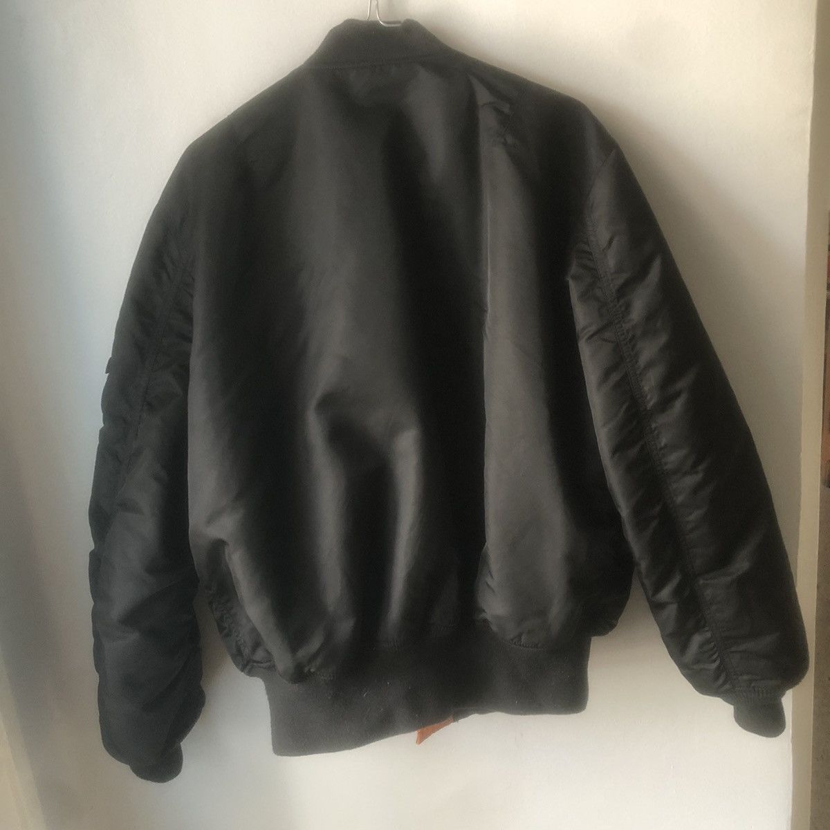 Japanese Brand Vintage 90s MA-1 Reversed Nylon Bomber Jacket Size US L / EU 52-54 / 3 - 3 Thumbnail