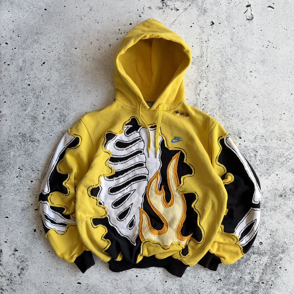 Nike Reworked Nike Skeleton Flame Custom Hoodie Size US M / EU 48-50 / 2 - 1 Thumbnail