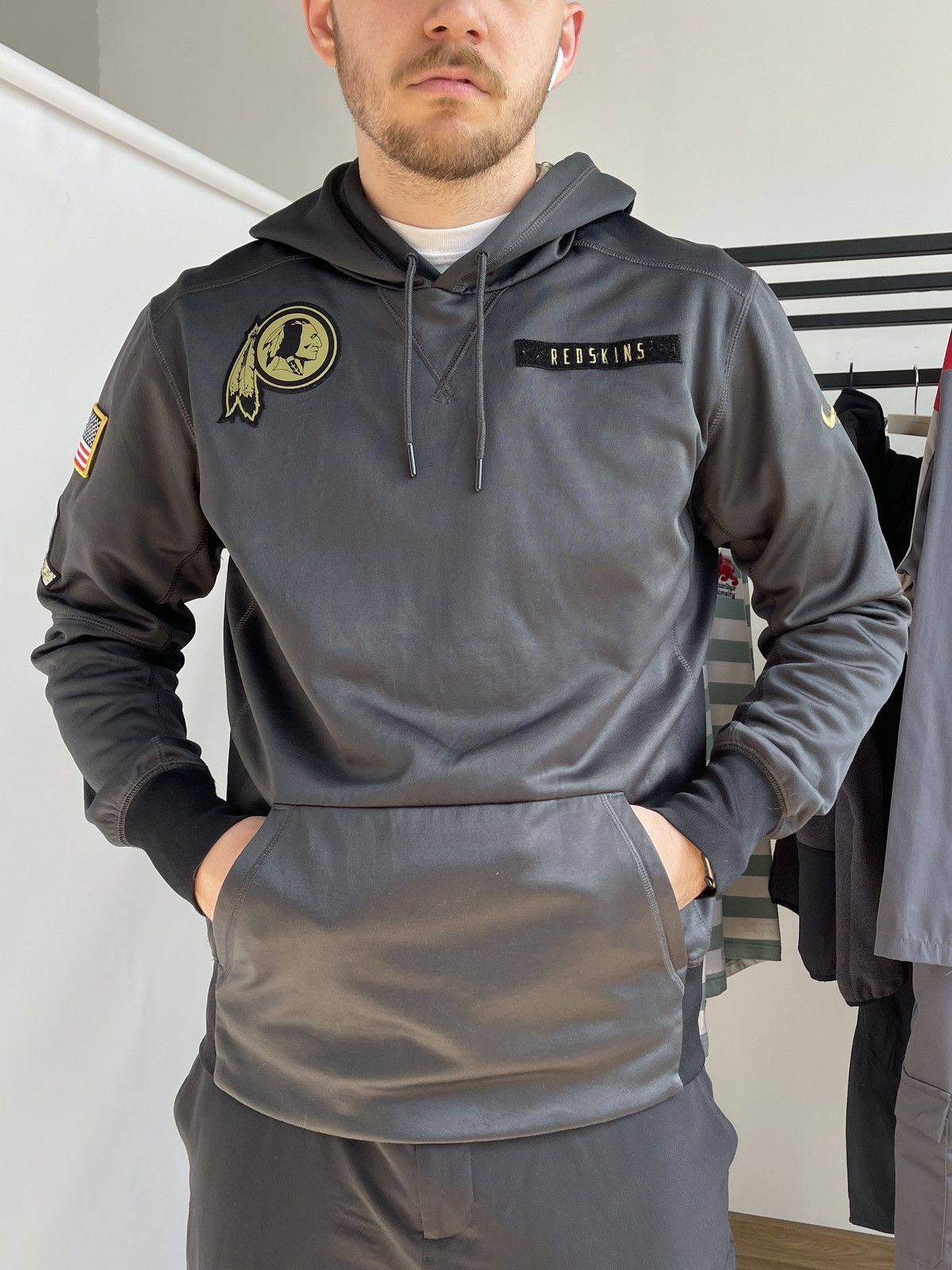 NFL × Nike Nike Men's Washington Redskins NFL Hoodie 805413 060 Size M Size US M / EU 48-50 / 2 - 1 Thumbnail