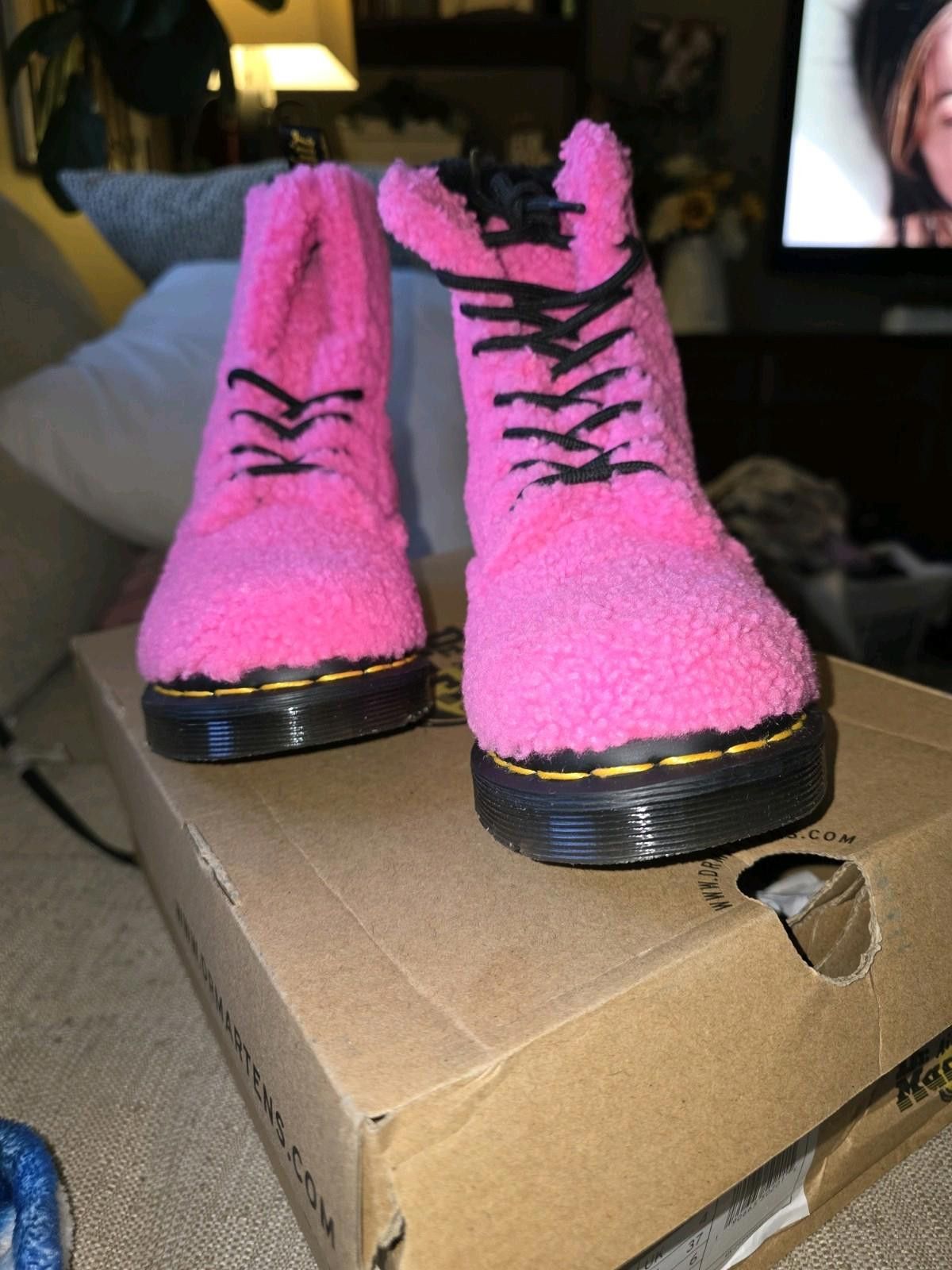 Dr. Martens Dr Martens 1460 Pascal Faux Shearling Pink Lux Boots Size US 6 / IT 36 - 4 Thumbnail