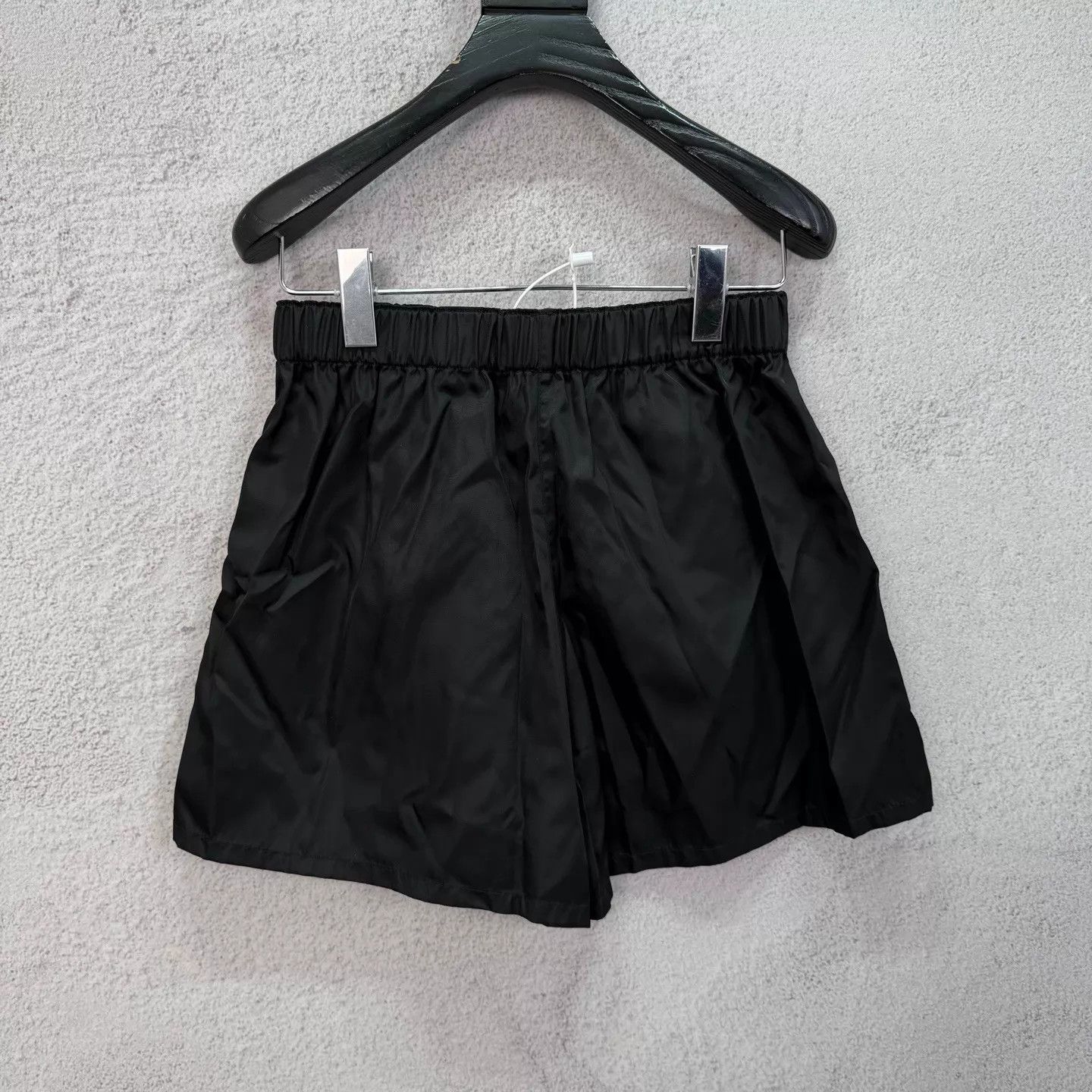 Prada Prada Women's Black Triangle Logo Nylon Short 42 Size 28" / US 6 / IT 42 - 2 Thumbnail