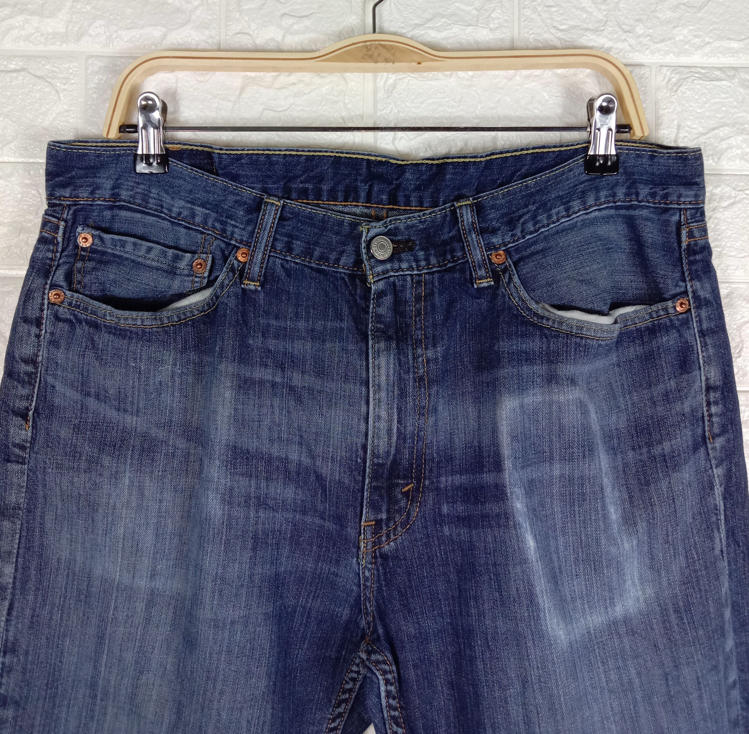 Levi's Vintage Levi’s 514 Jeans Blue Wash Distressed Denim Size US 36 / EU 52 - 2 Thumbnail