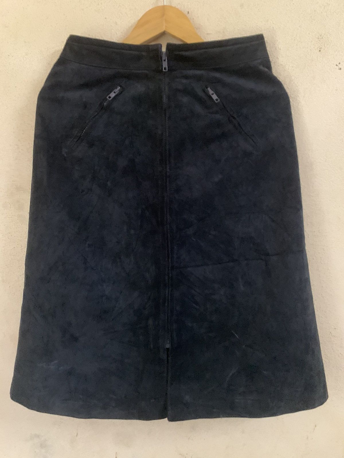 Celine Vintage celine double lining suede skirt Size 30" / US 8 / IT 44 - 4 Thumbnail