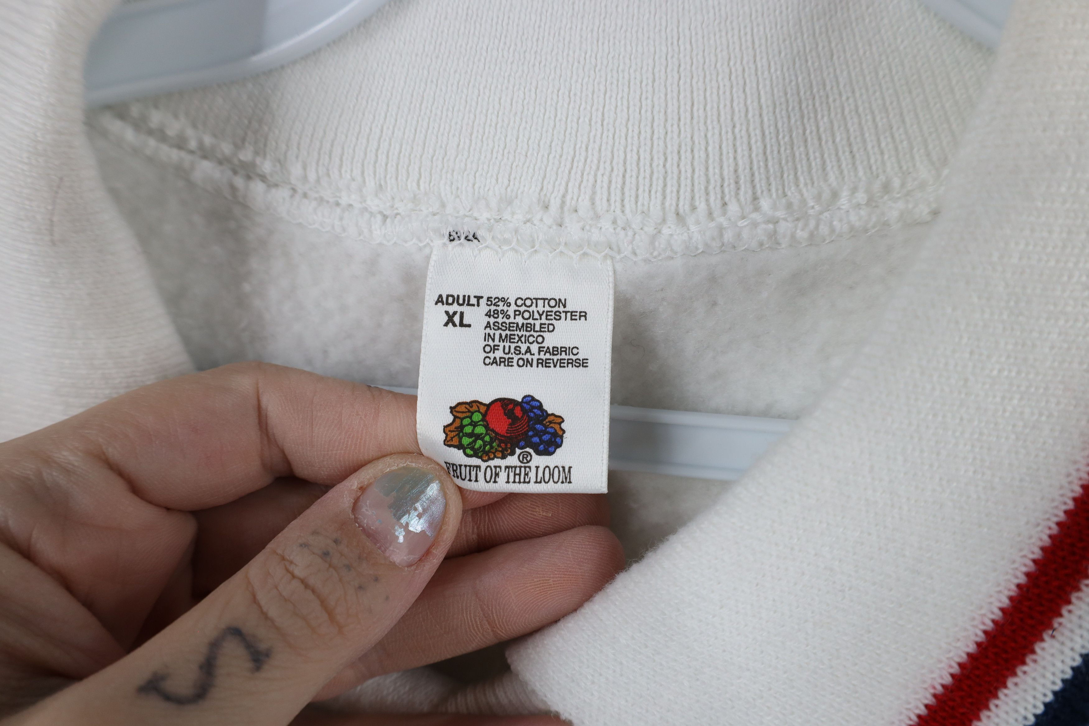 Vintage Vintage 90s Streetwear Sailboat Collared Sweatshirt USA Size XL / US 12-14 / IT 48-50 - 8 Thumbnail