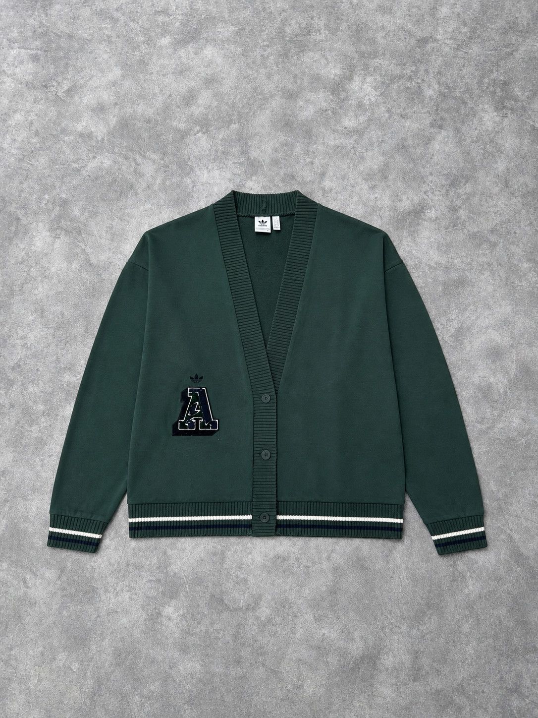 Adidas Vintage Adidas green cardigan, Trefoil logo Size L / US 10 / IT 46 - 1 Thumbnail