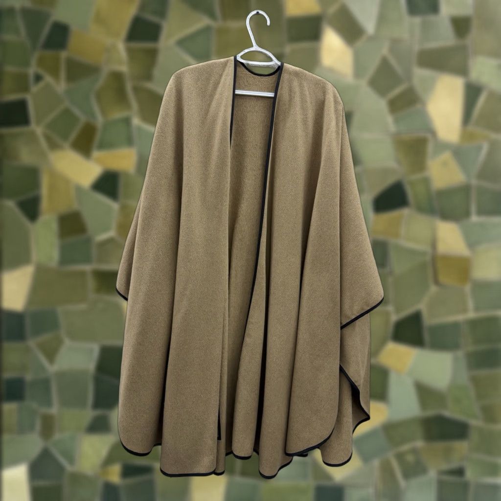 Vintage VINTAGE Unbranded Womens Poncho Brown Open Front Cape Sweatery Knit One Size Shawl Bohemian 80s 90s Casual Womens Size ONE SIZE - 1 Thumbnail