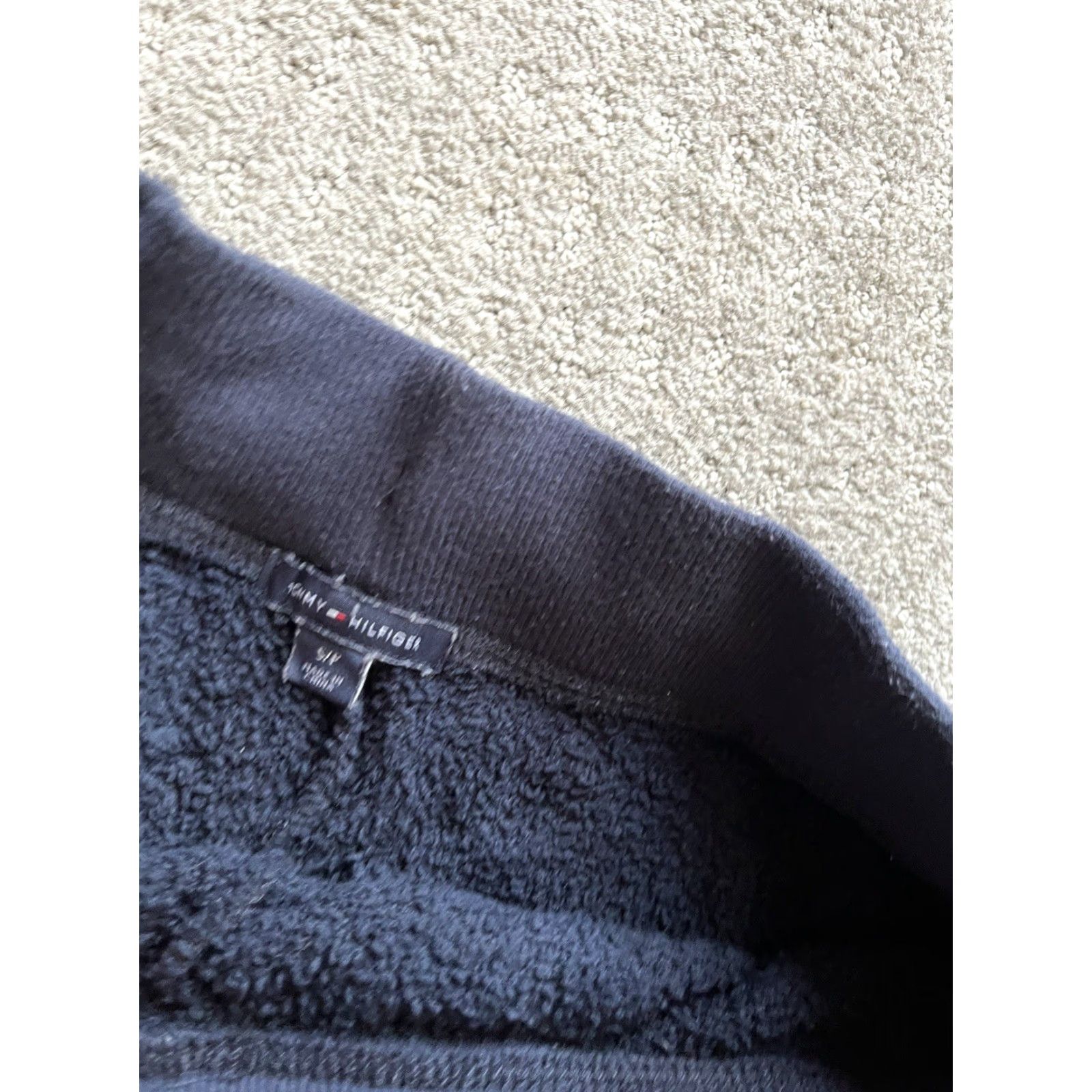 Tommy Hilfiger Tommy Hilfiger shorts Women’s Size Small Lounge Sherpa Size 28" / US 6 / IT 42 - 3 Thumbnail