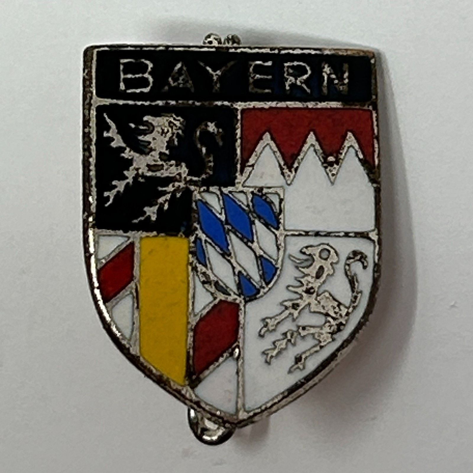 Vintage Bayern Bavaria Coat of Arms Hat Lapel Pin Pinback