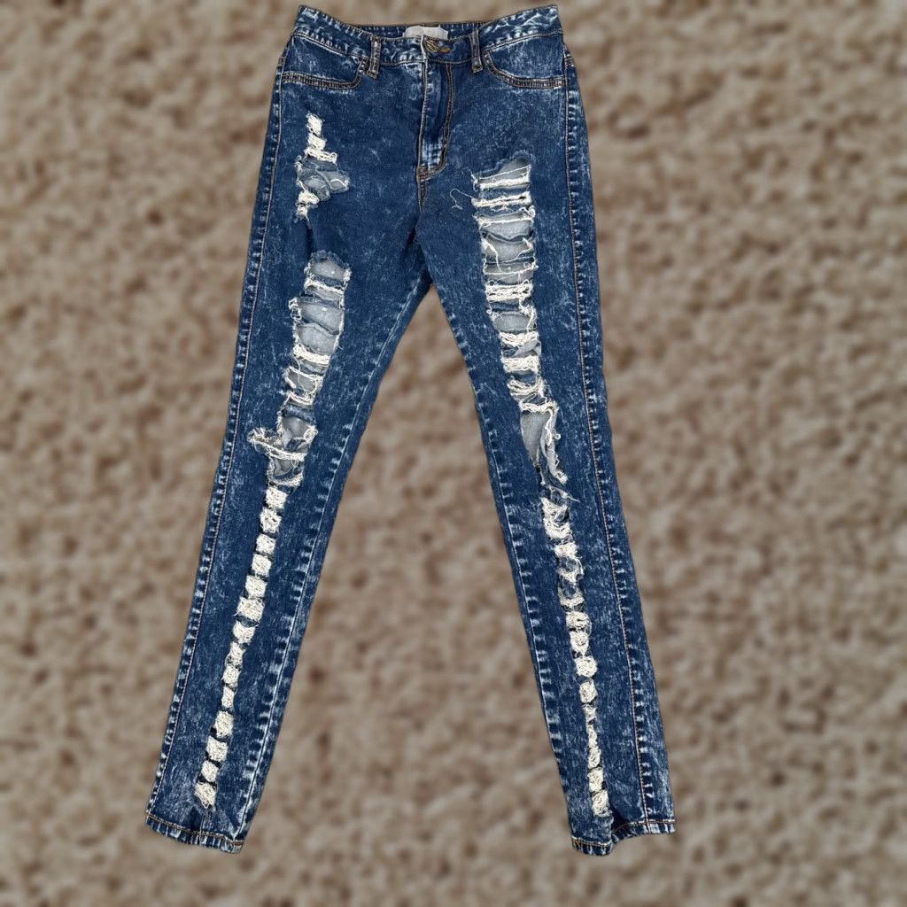 Almost Famous Almost Famous Jeans Women's Jeans Distressed High Rise 26x30 Cropped Denim Blue 7 Juniors 5-Pocket cutoff 90s Western Style - Not Vintage Size 28" / US 6 / IT 42 - 1 Thumbnail