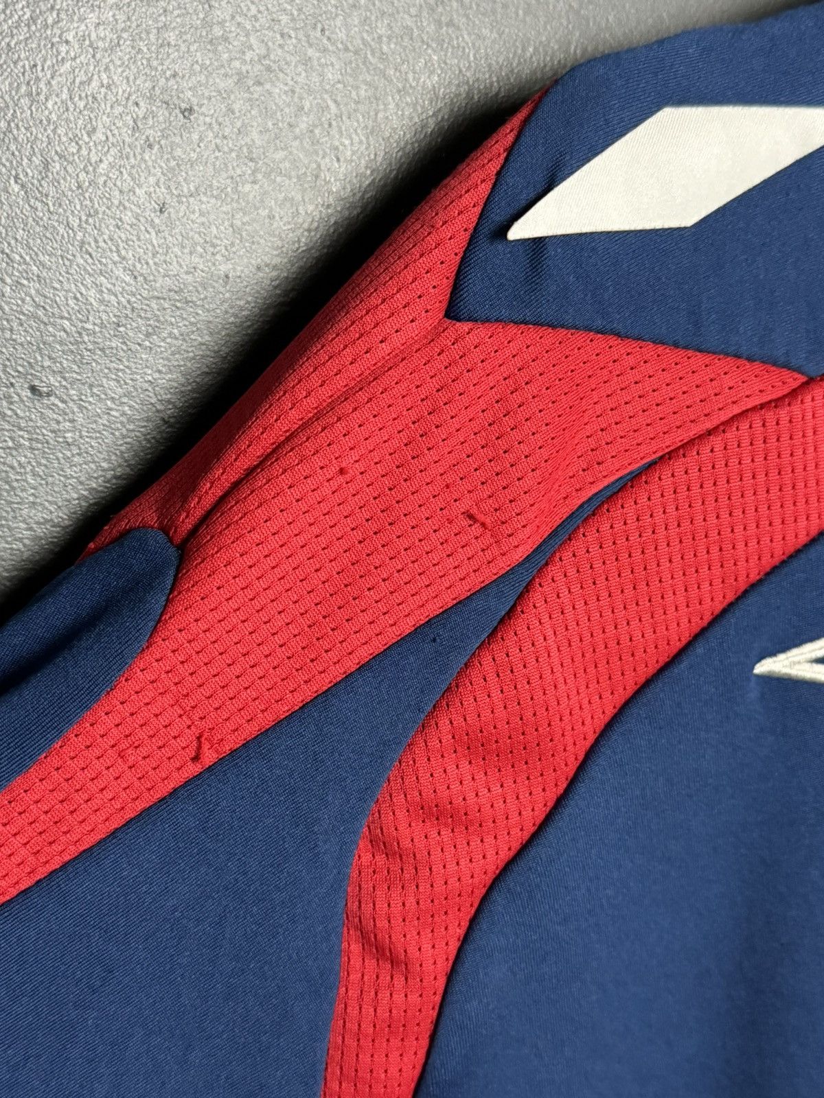Umbro England National Team Training Football Jersey Sweatshirt Size US XL / EU 56 / 4 - 5 Thumbnail