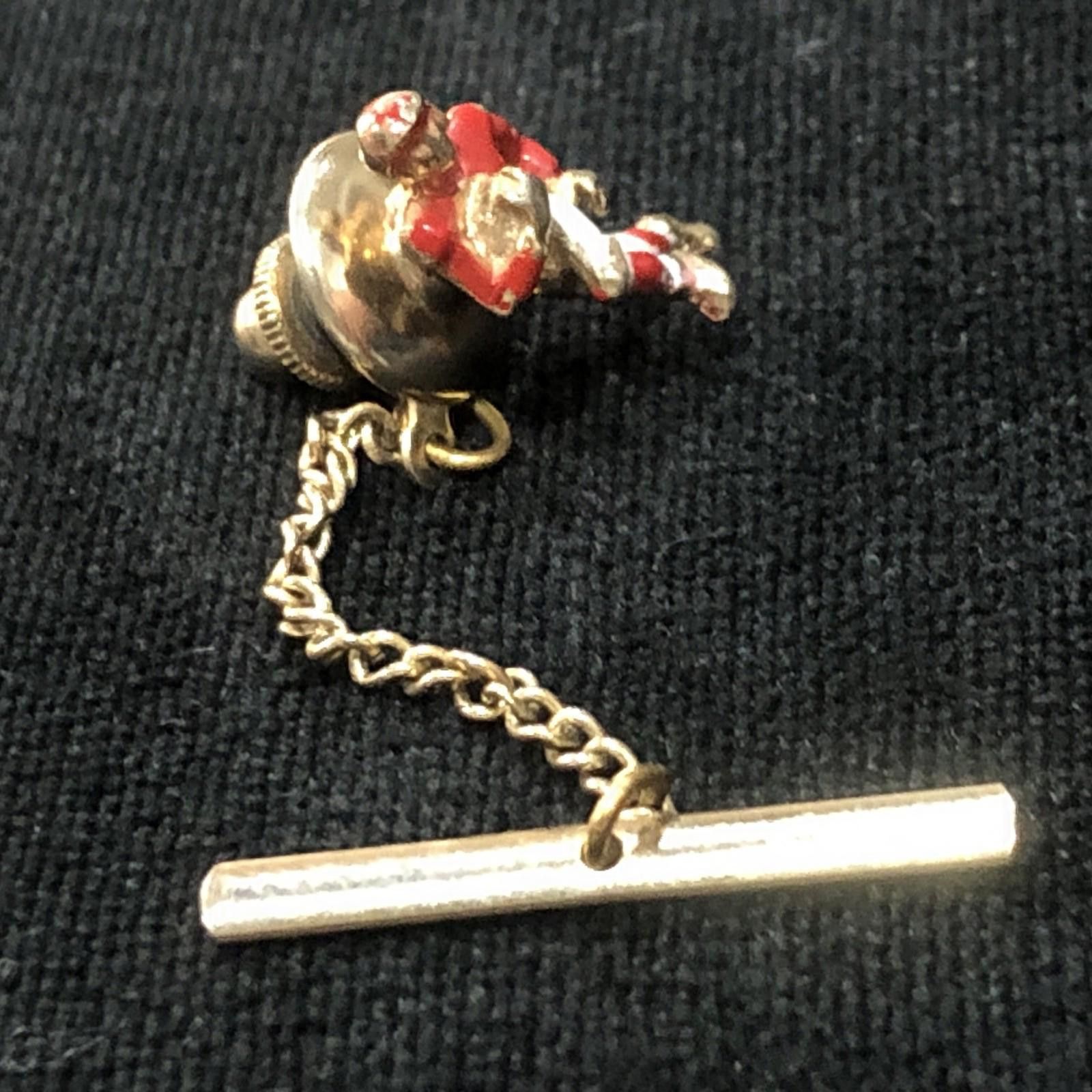 Other Football Player Red Uniform Vintage Tack Pin Quarterback Size ONE SIZE - 4 Thumbnail
