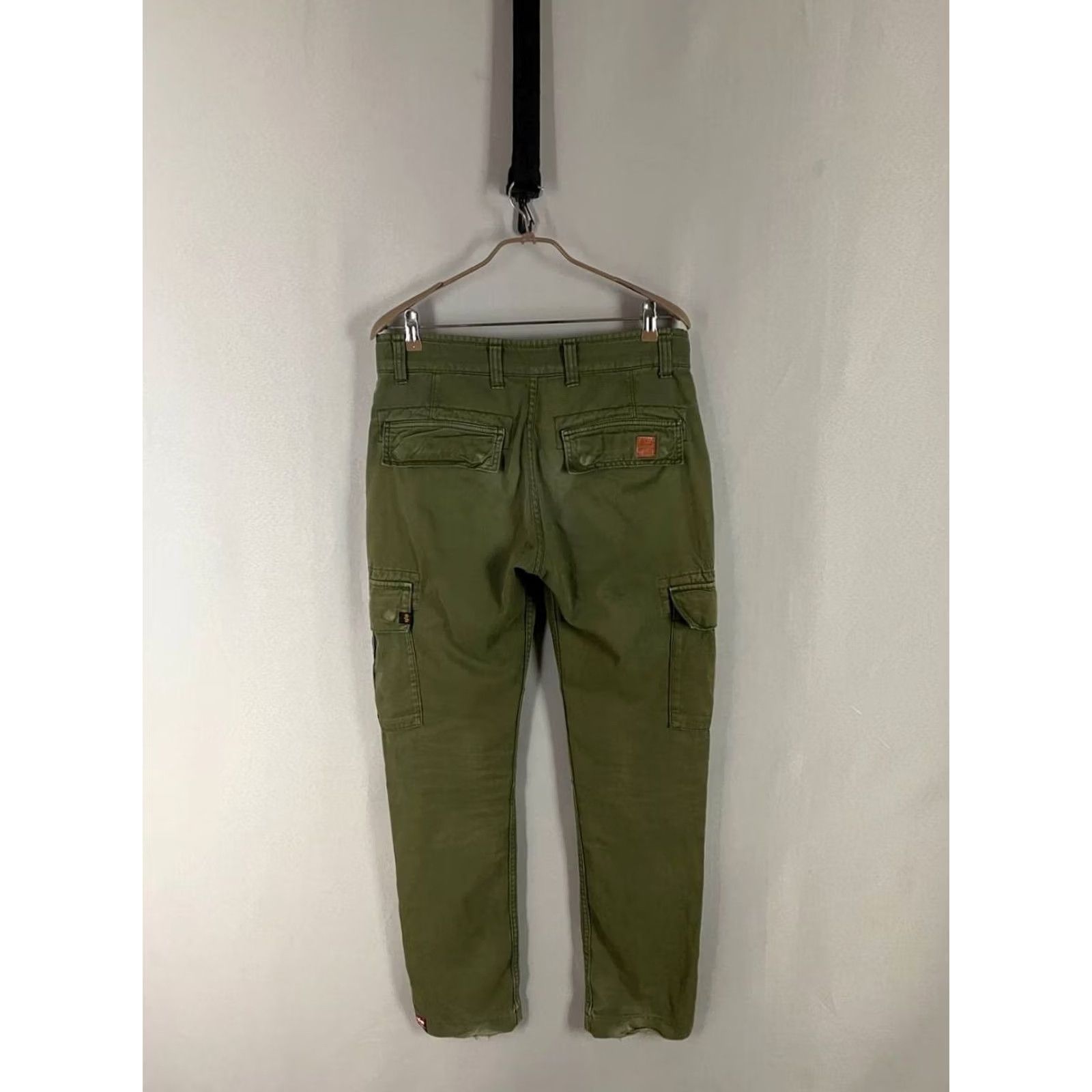 Alpha Industries Alpha Industries Mens Cargo Pants Size 31 Olive Green Cotton Straight Leg Size US 31 - 2 Thumbnail