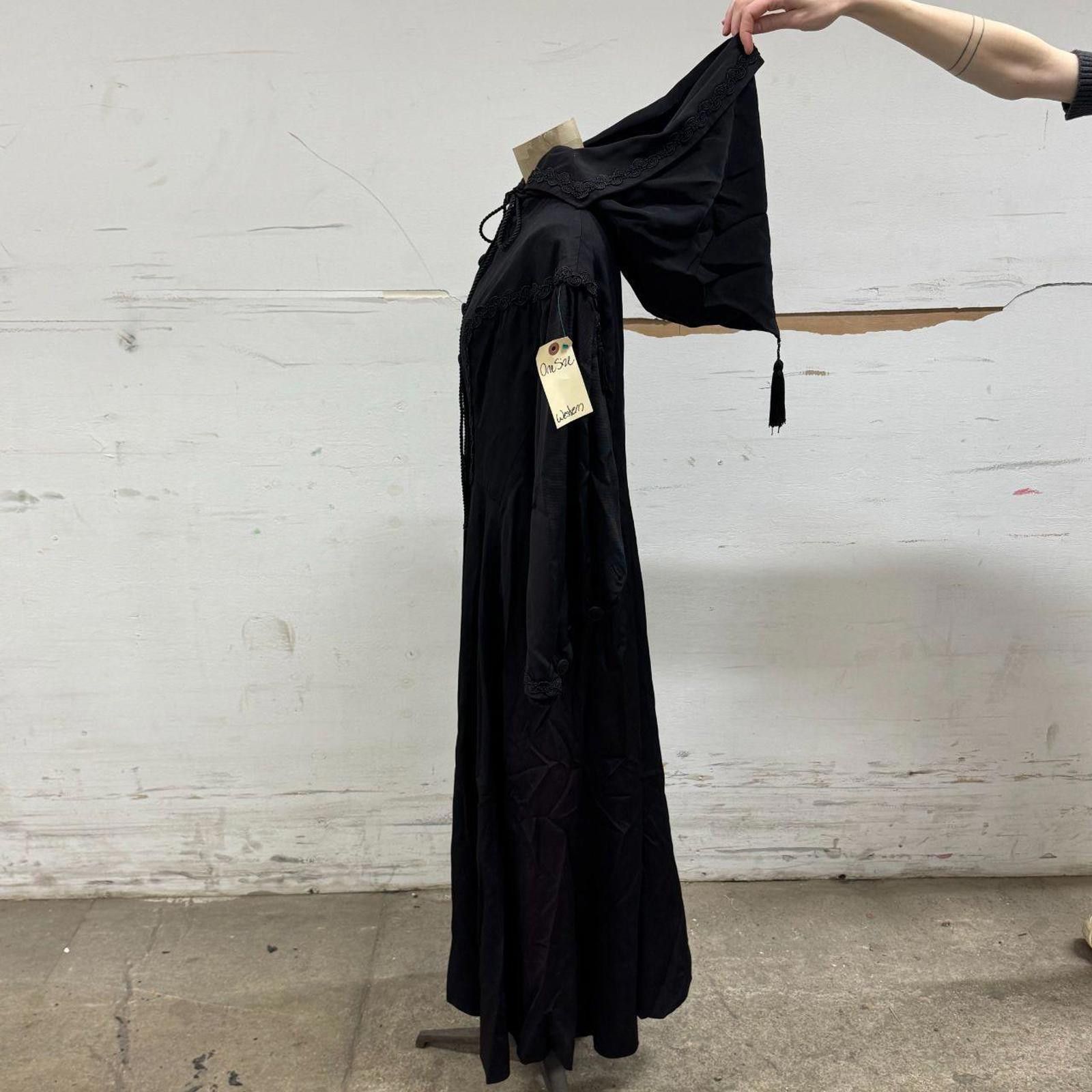 Other Vintage 50s Black Hooded Victorian Style Cloak Trench Coat Size S / US 4 / IT 40 - 2 Thumbnail