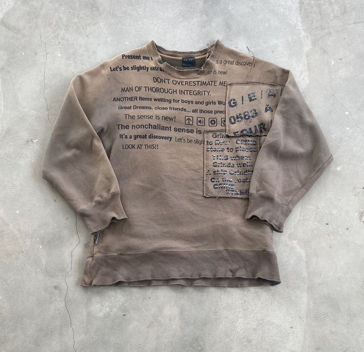 Japanese Brand VINTAGE TOCTOC DISTRESSED PATCH SWEATSHIRT Size US M / EU 48-50 / 2 - 1 Thumbnail