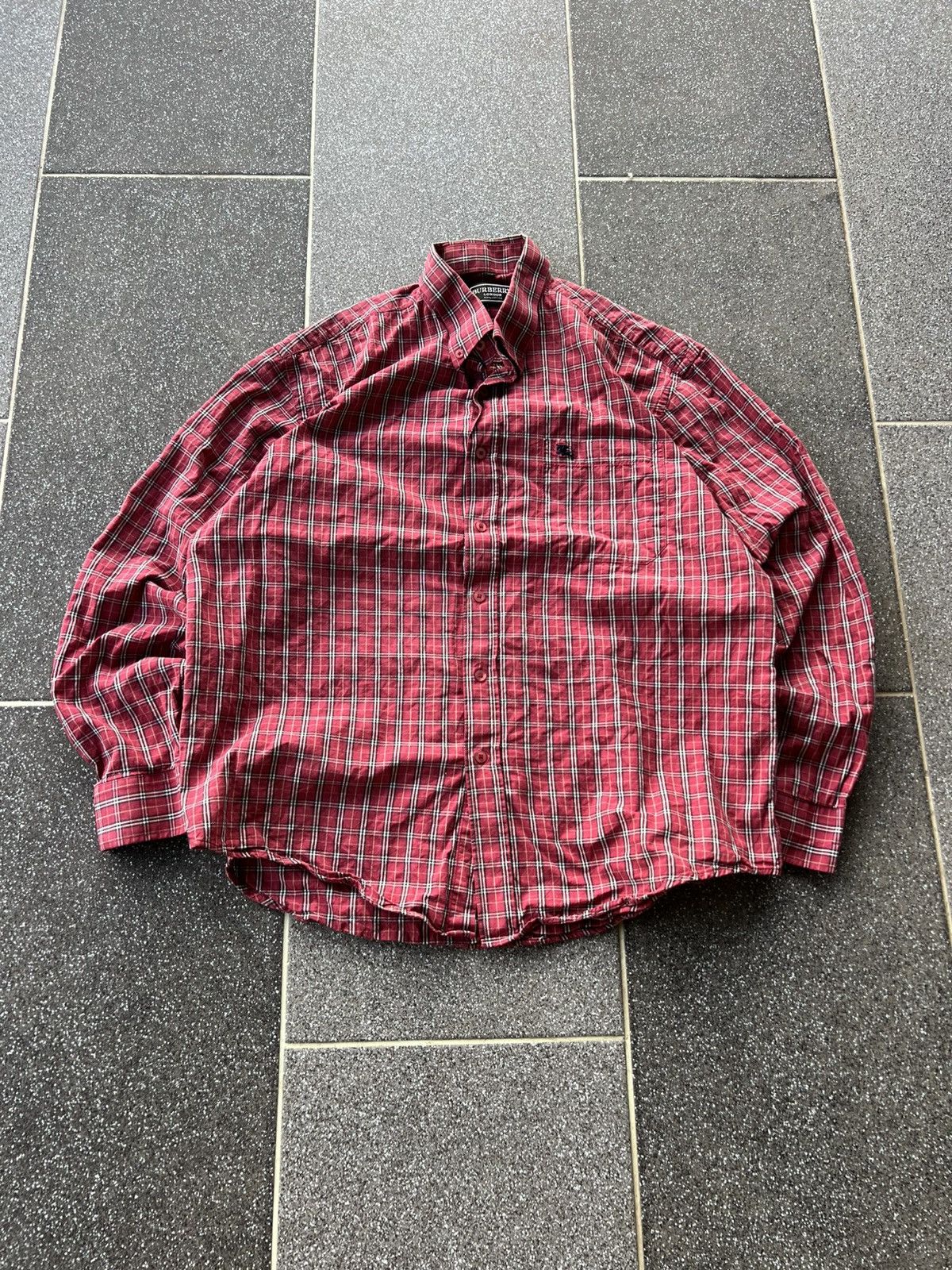 Burberry Burberry's Vintage Checkered Red L Shirt Small Size US L / EU 52-54 / 3 - 1 Thumbnail