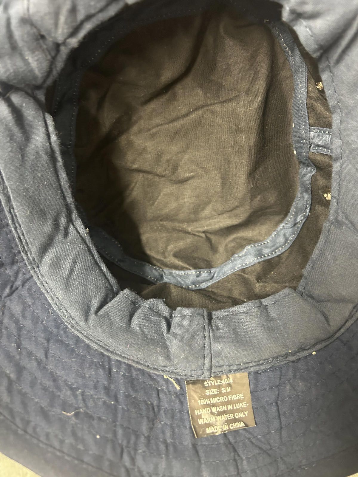 Designer Lightweight Beige Bucket Hat with Navy Trim Size ONE SIZE - 4 Thumbnail