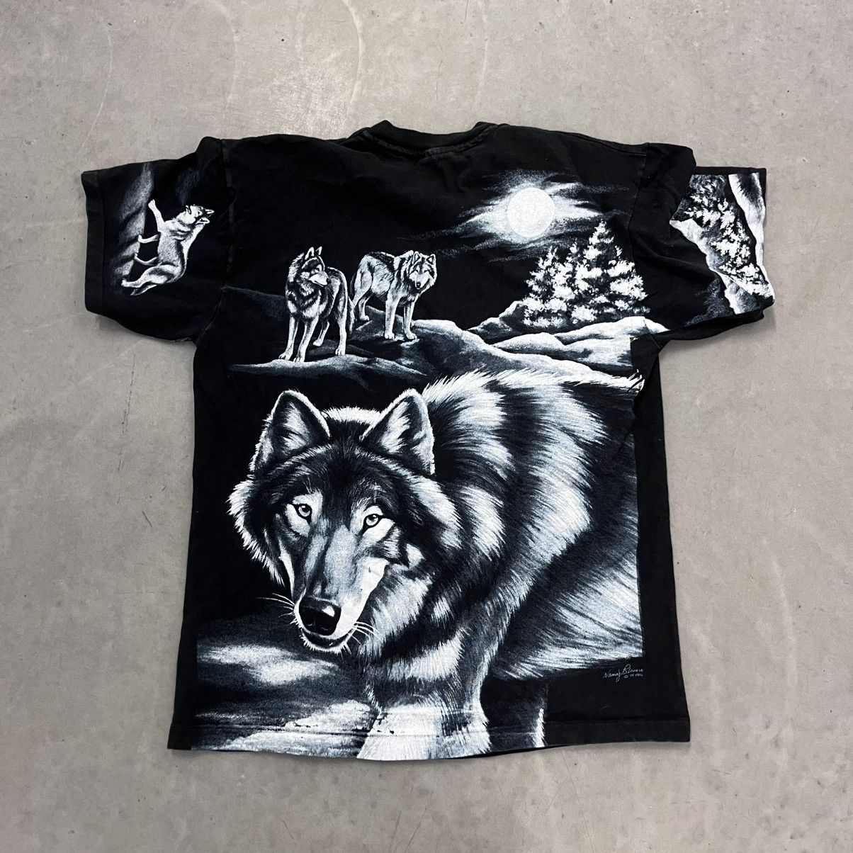 Hanes × Vintage Vintage 90's HANES Wolf Native American AOP Indian Style Med Size US M / EU 48-50 / 2 - 6 Thumbnail
