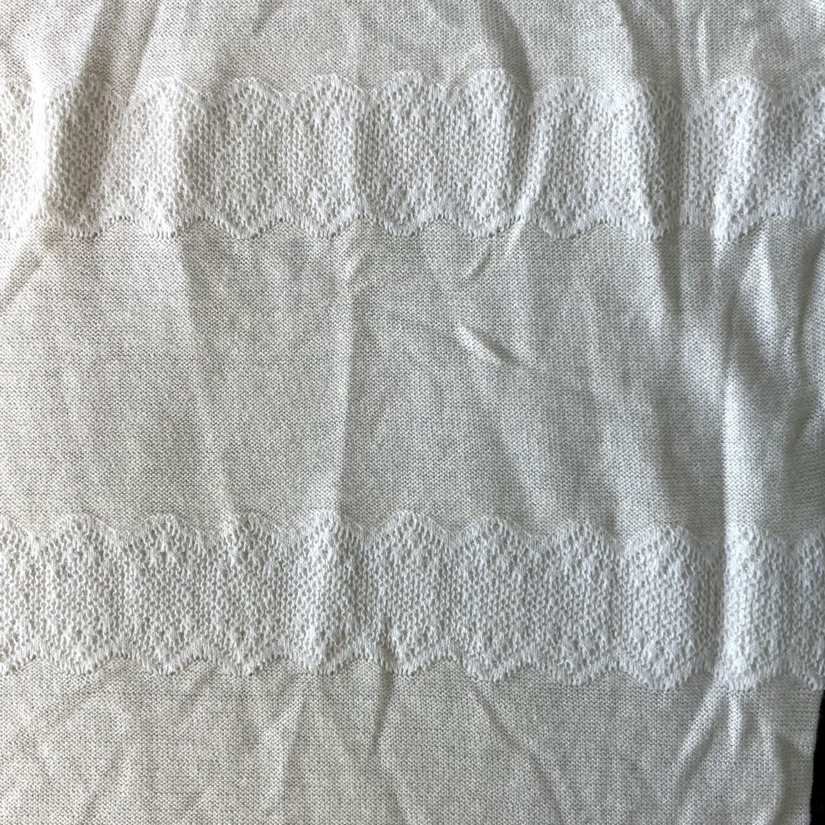 American Eagle Outfitters VINTAGE? American Eagle Outfitters Sweater Womens XL Cream Pointelle Crewneck Size XL / US 12-14 / IT 48-50 - 4 Thumbnail