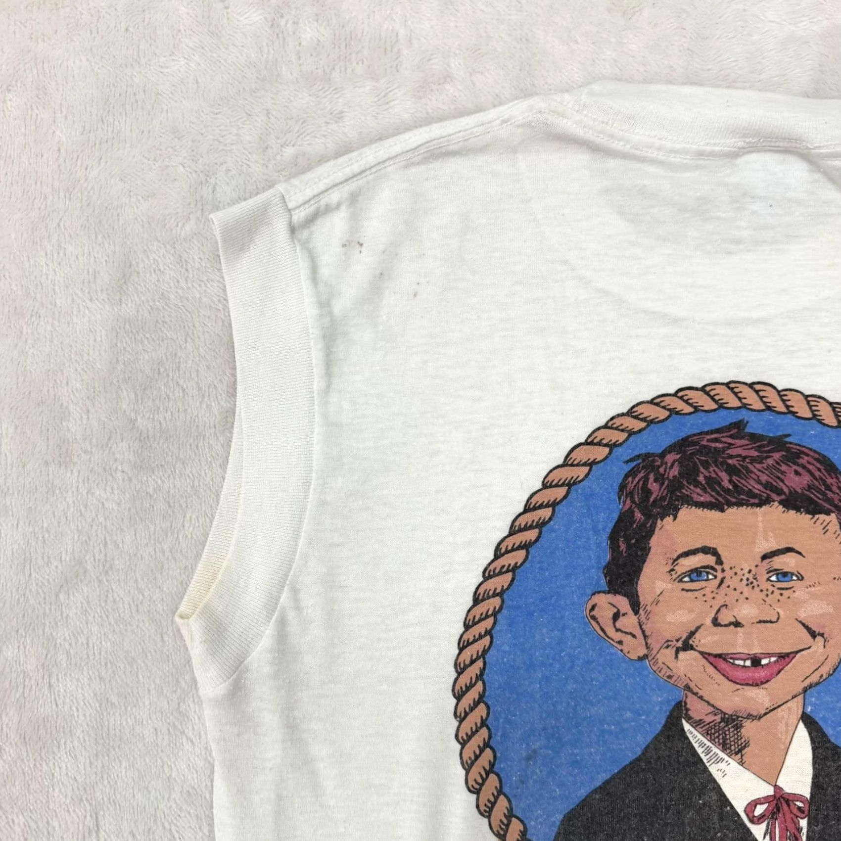 Vintage VINTAGE Alfred E Neuman Tank Top Shirt Mens M White MAD Magazine Graphic Print Sleeveless Crew Neck Jersey Cotton Polyester Summer USA Size US M / EU 48-50 / 2 - 7 Thumbnail