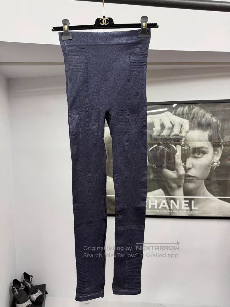 Chanel Size M Ski series dark blue fine flash leggings