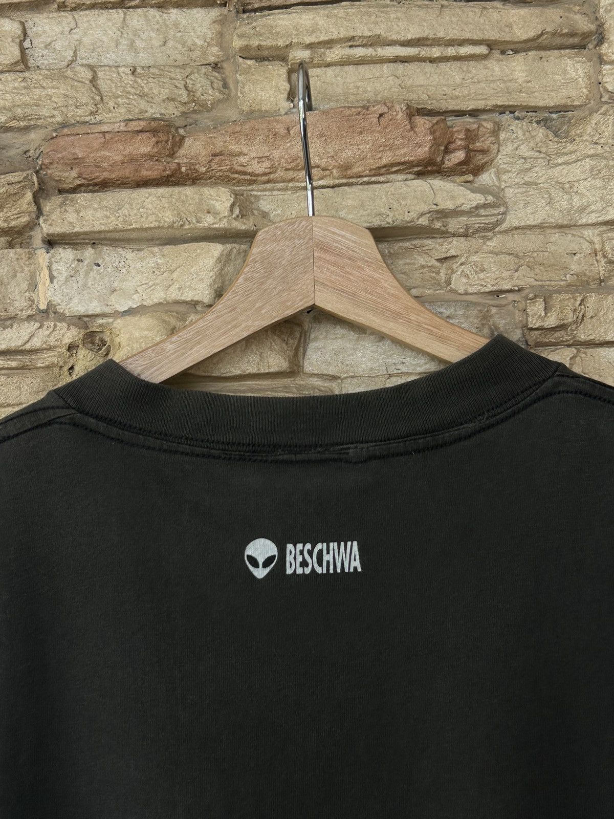 Vintage Rare Vintage Alien Defence Projects Beschwa Tees Distressed Faded Size US L / EU 52-54 / 3 - 10 Thumbnail