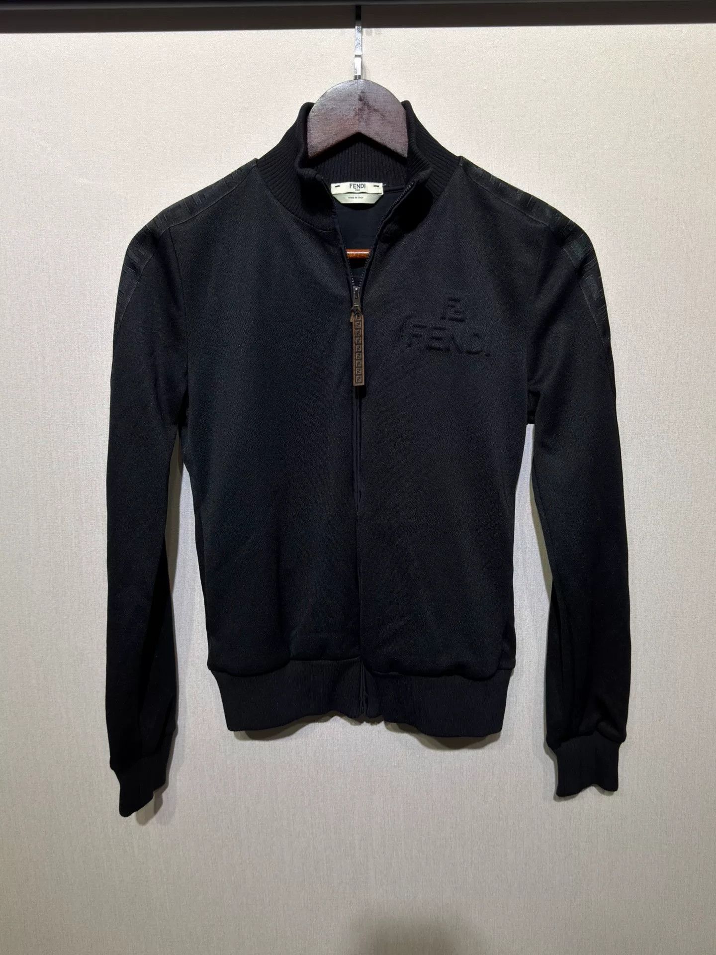 Fendi Fendi Embossed Logo Zip-Up Jacket IT 38 Size XS / US 0-2 / IT 36-38 - 1 Thumbnail
