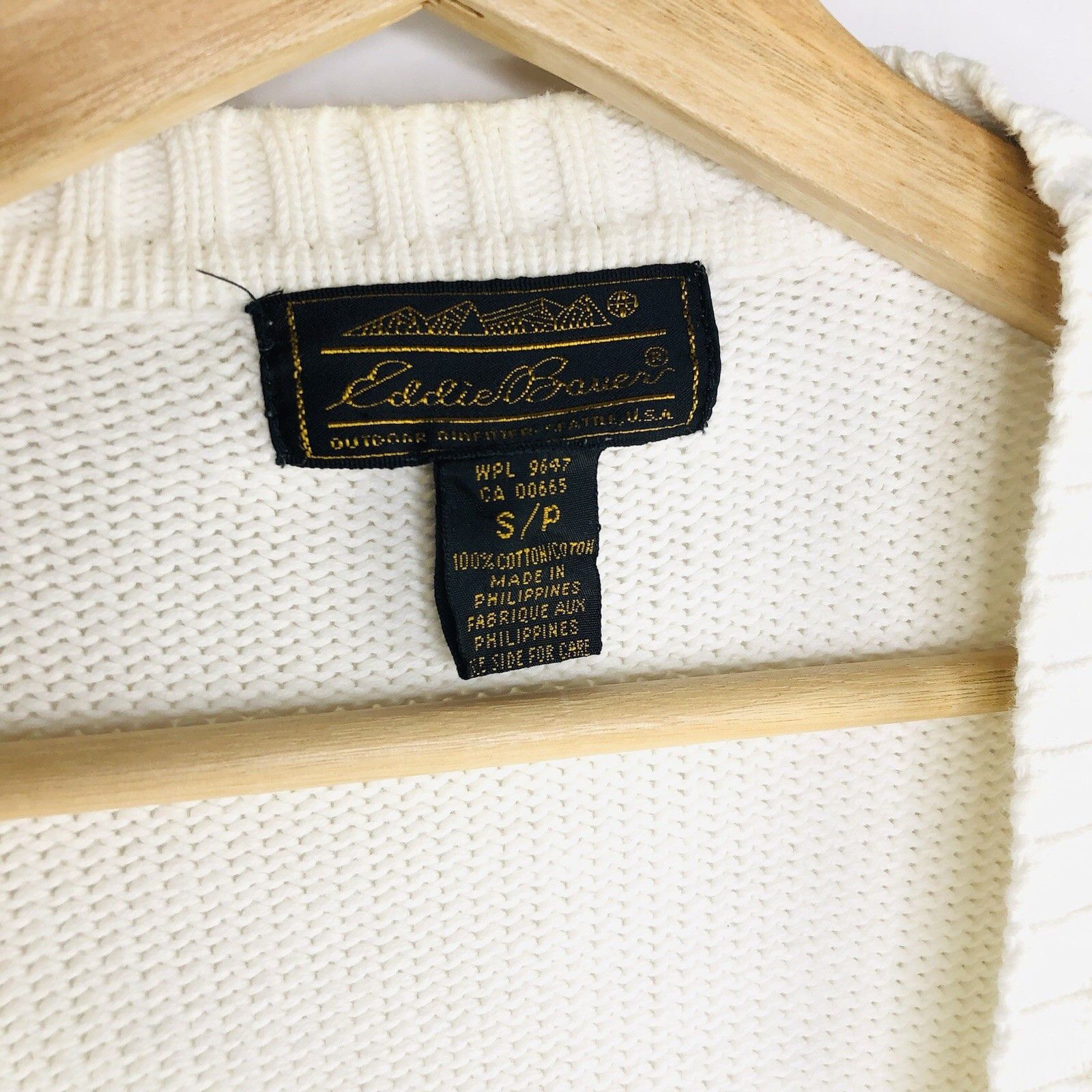 Eddie Bauer Vtg Eddie Bauer women White Sweater Cardigan Size S Size S / US 4 / IT 40 - 3 Thumbnail