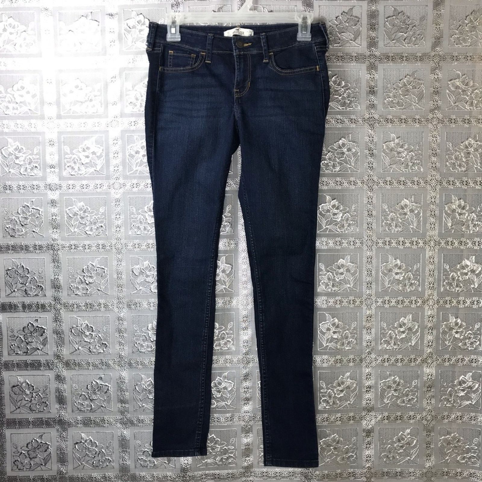 Hollister Hollister Women's Blue Jeans Size 1S (W 25 L 29) Size 25" / US 0 / IT 36 - 1 Thumbnail