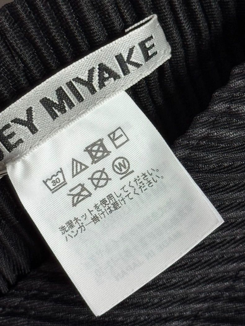 Issey Miyake issey miyake size:2 Black skirt Size 42" / US 20 - 3 Thumbnail