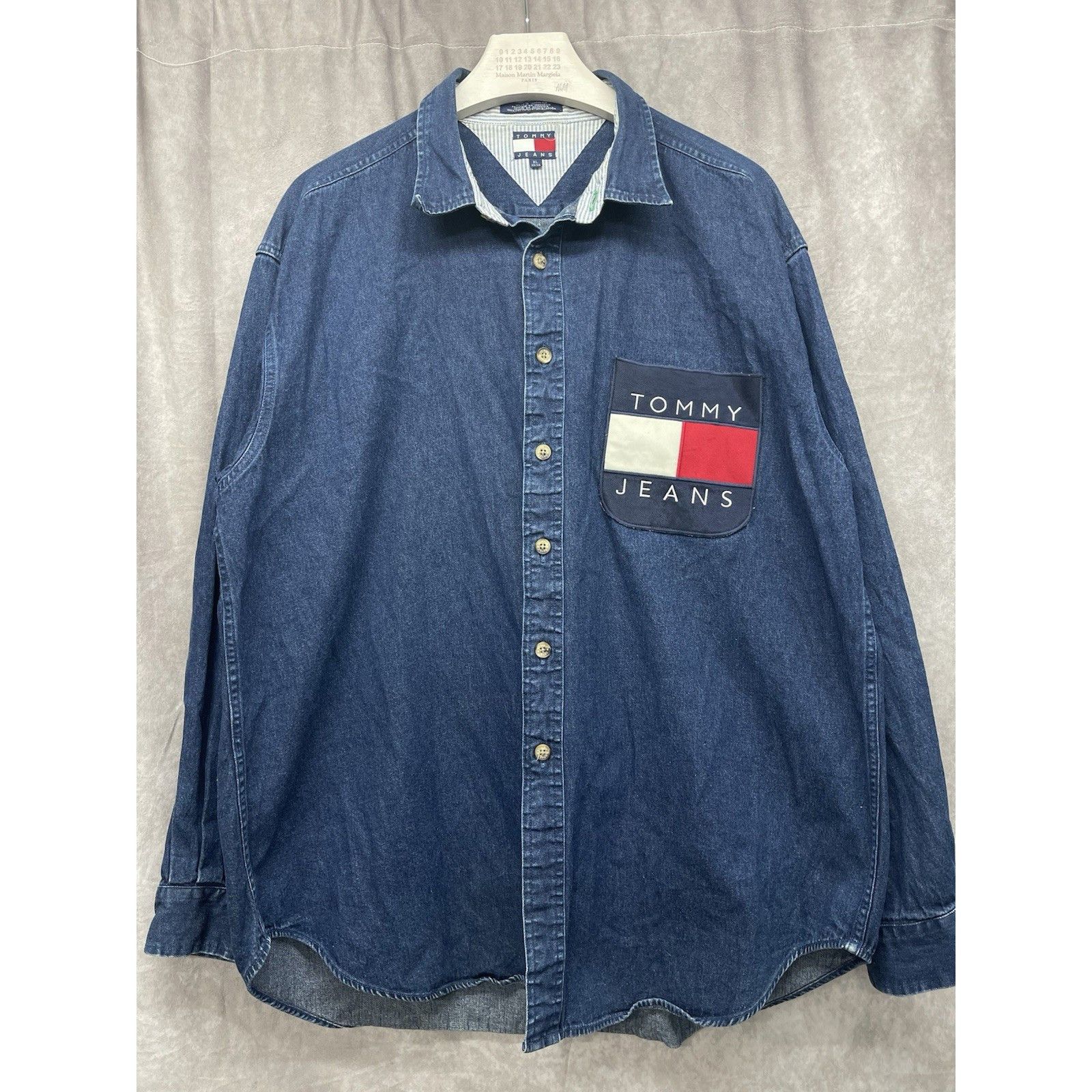 Other VTG 90s Tommy Jeans Denim Shirt XL Blue Big Flag Logo Patch Size US XL / EU 56 / 4 - 2 Thumbnail