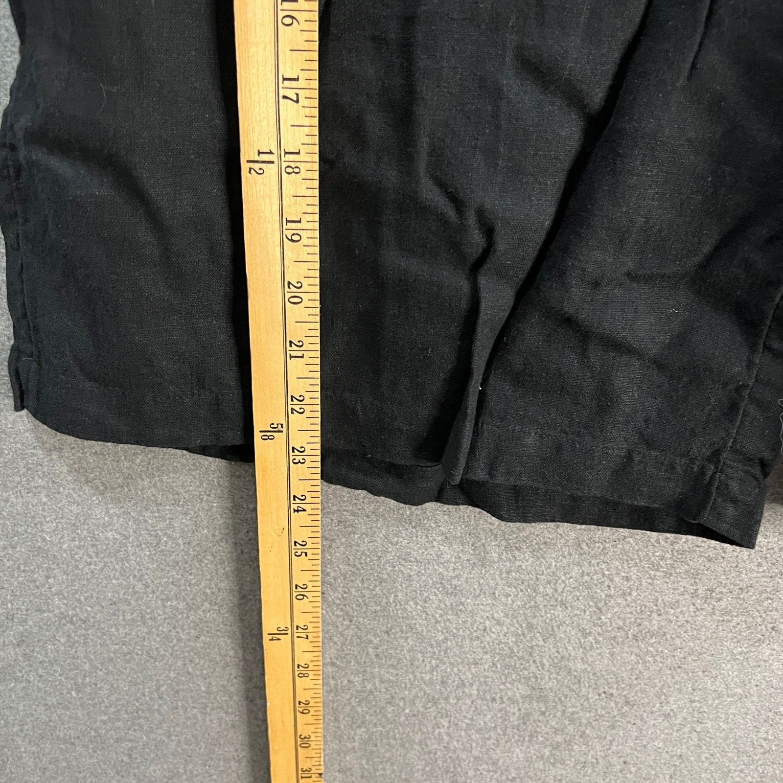 Other Isaac Mizrahi LIVE! Women Linen Black Short Size 18WT Size 40" / US 18 - 5 Thumbnail