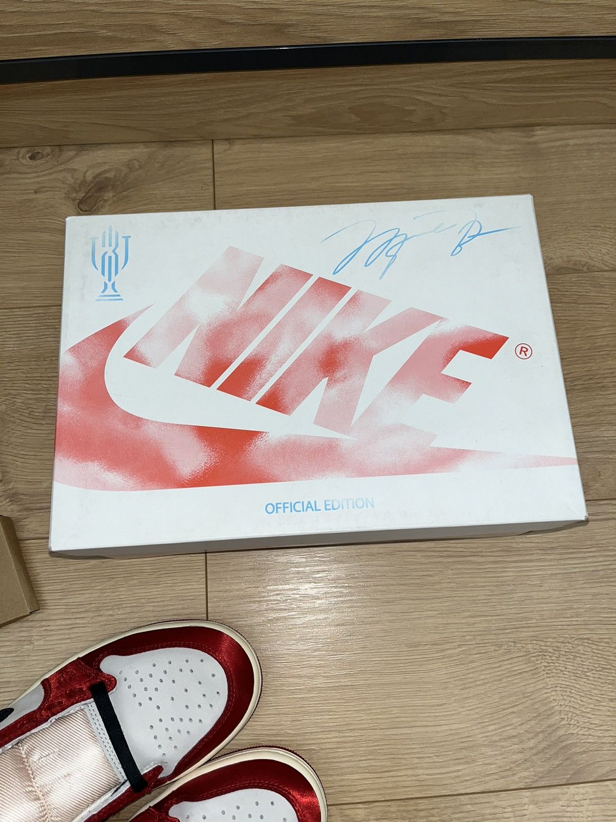 Nike Jordan 1 low og trophy room sp Size US 7.5 / EU 40-41 - 22 Thumbnail