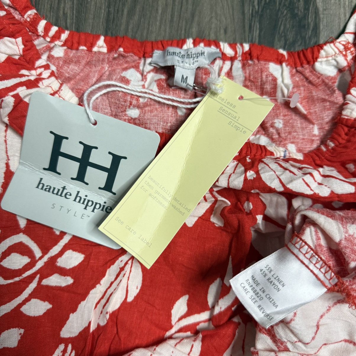 Haute Hippie Haute Hippie Red & White Floral Off-Shoulder Crop Top Size M / US 6-8 / IT 42-44 - 4 Thumbnail