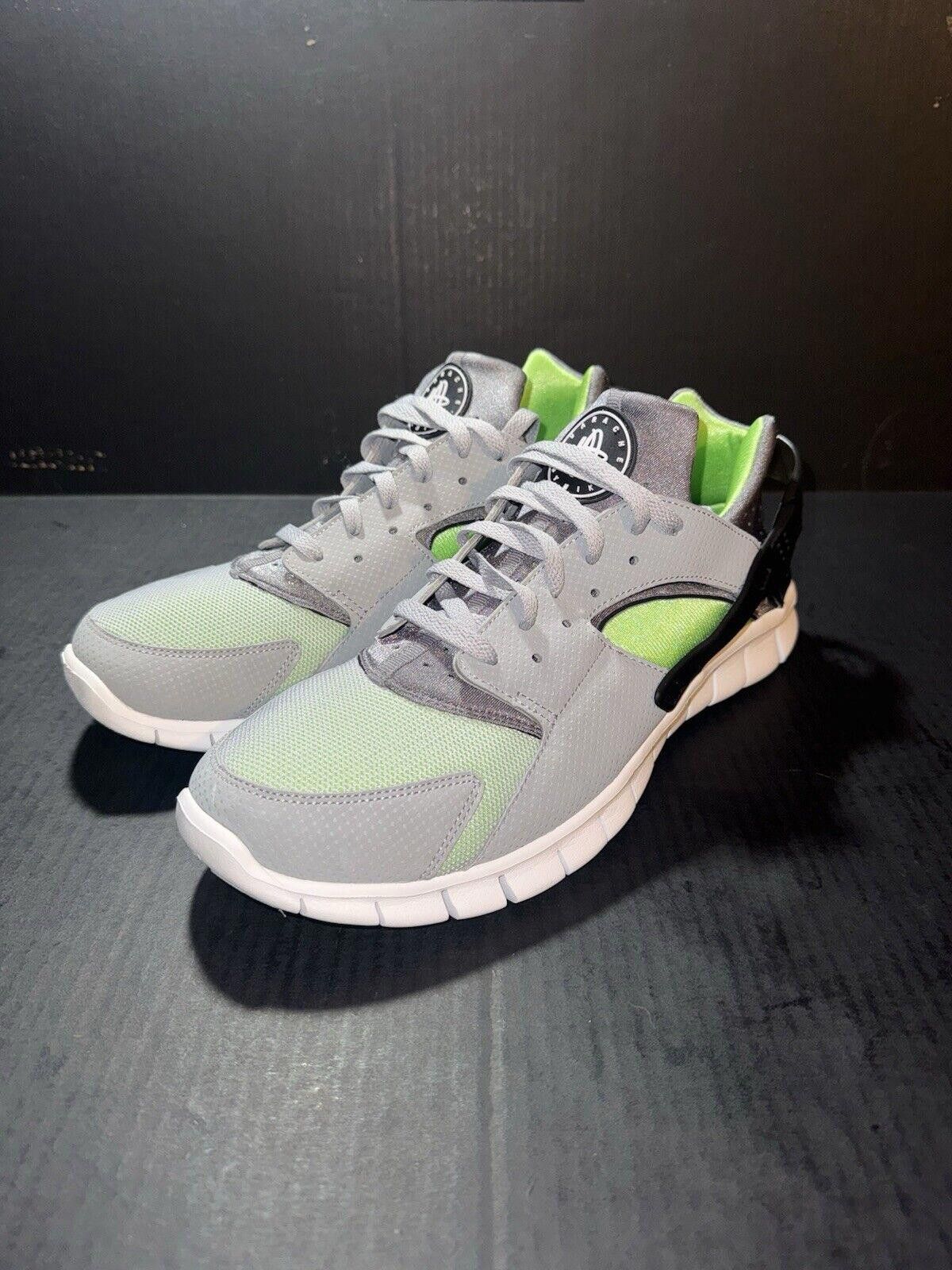 Nike Nike Air Huarache Grey Green White 510801-003 - Size 12 Size US 12 / EU 45 - 4 Thumbnail
