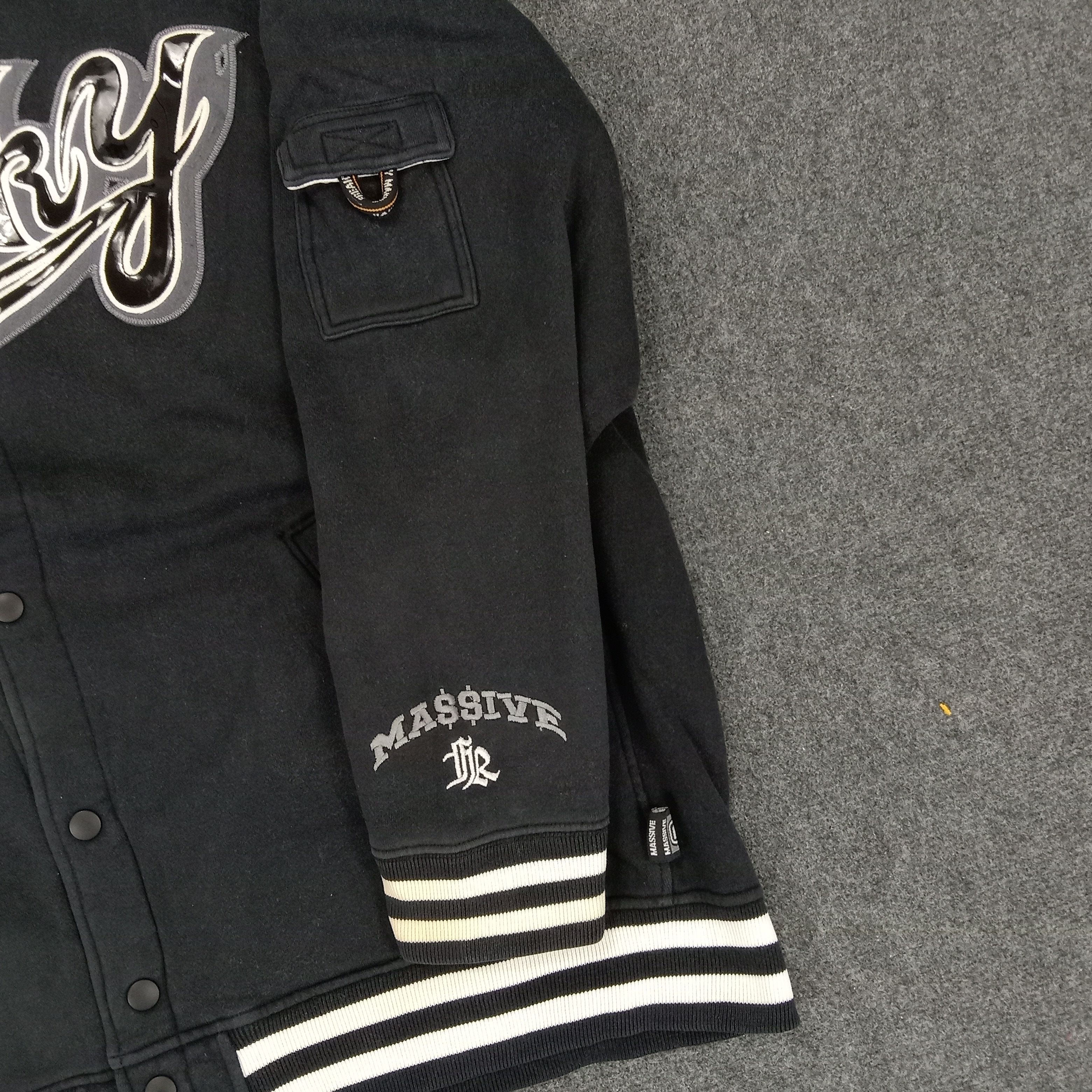 Vintage Freaky Massive Center Logo Varsity Jacket Size US XL / EU 56 / 4 - 6 Thumbnail