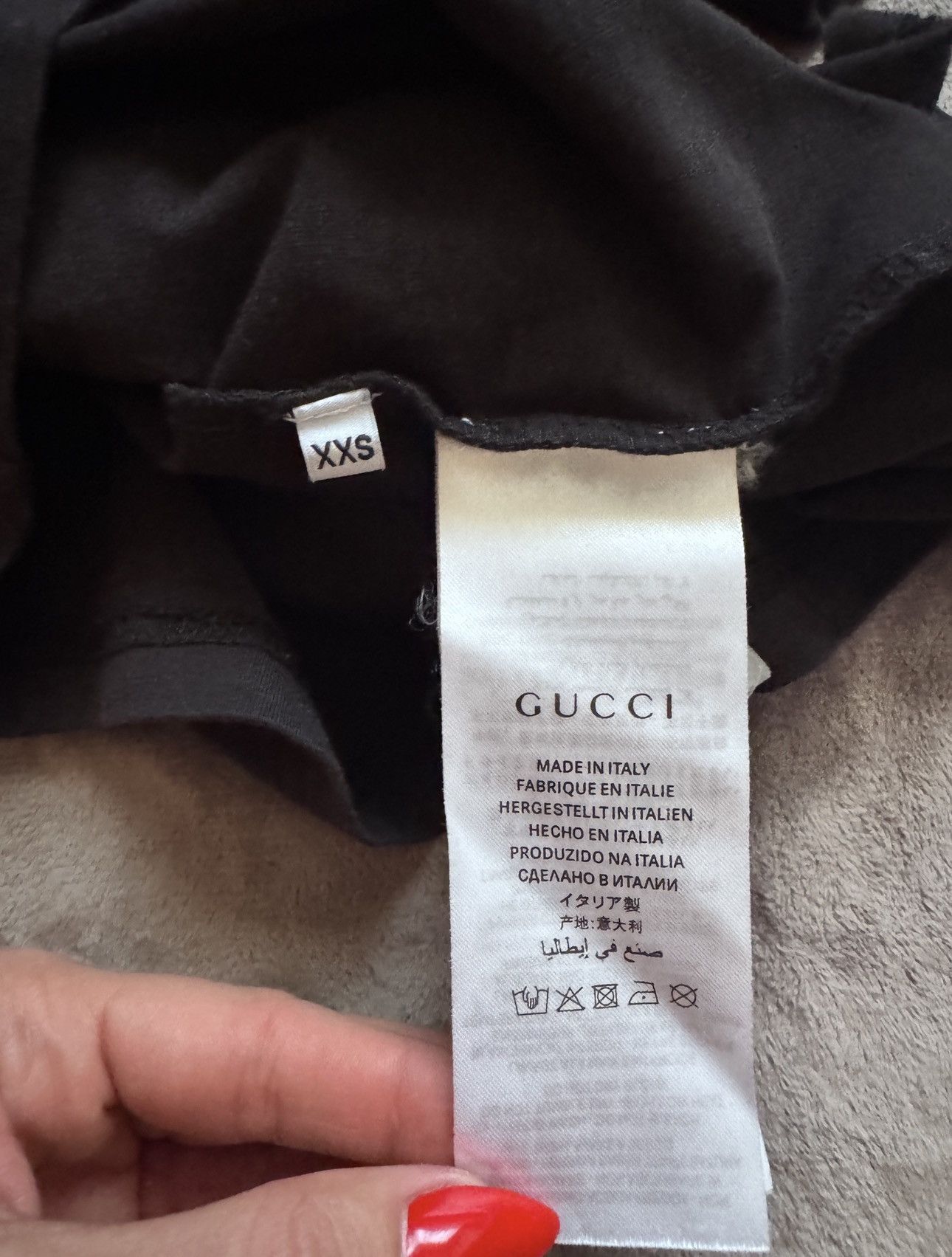 Gucci Unisex Gucci T-shirt featuring artwork by Ignasi Monreal Size XS / US 0-2 / IT 36-38 - 6 Thumbnail