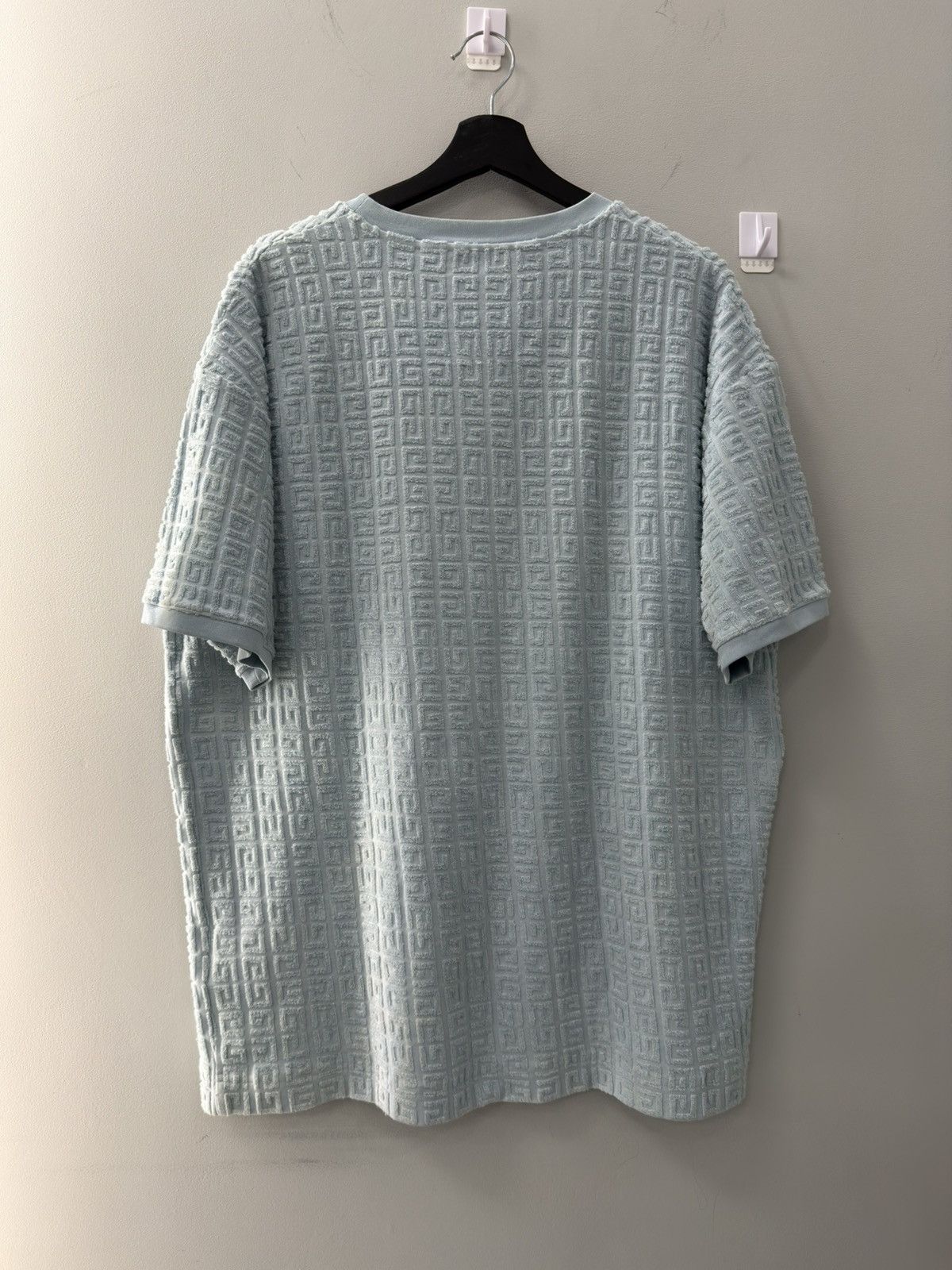 Givenchy Givenchy 4G Motif Towel T Shirt Light Blue Size US L / EU 52-54 / 3 - 2 Thumbnail
