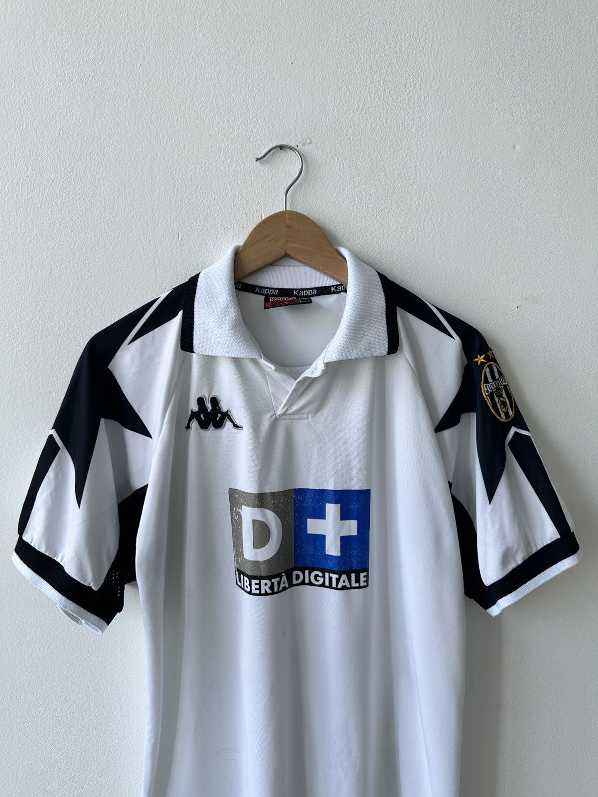 Kappa JUVENTUS 1998 1999 AWAY FOOTBALL SHIRT SOCCER JERSEY KAPPA Size US M / EU 48-50 / 2 - 4 Thumbnail