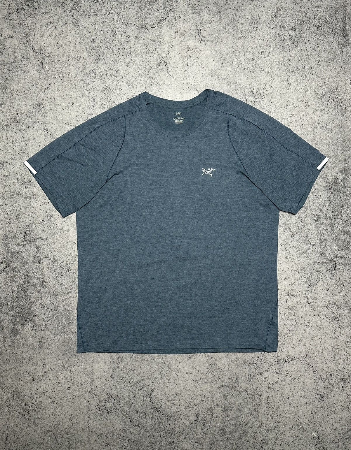 Arc'teryx Arcteryx Cormac Crew Reflective Logo T-Shirt Size US M / EU 48-50 / 2 - 1 Thumbnail