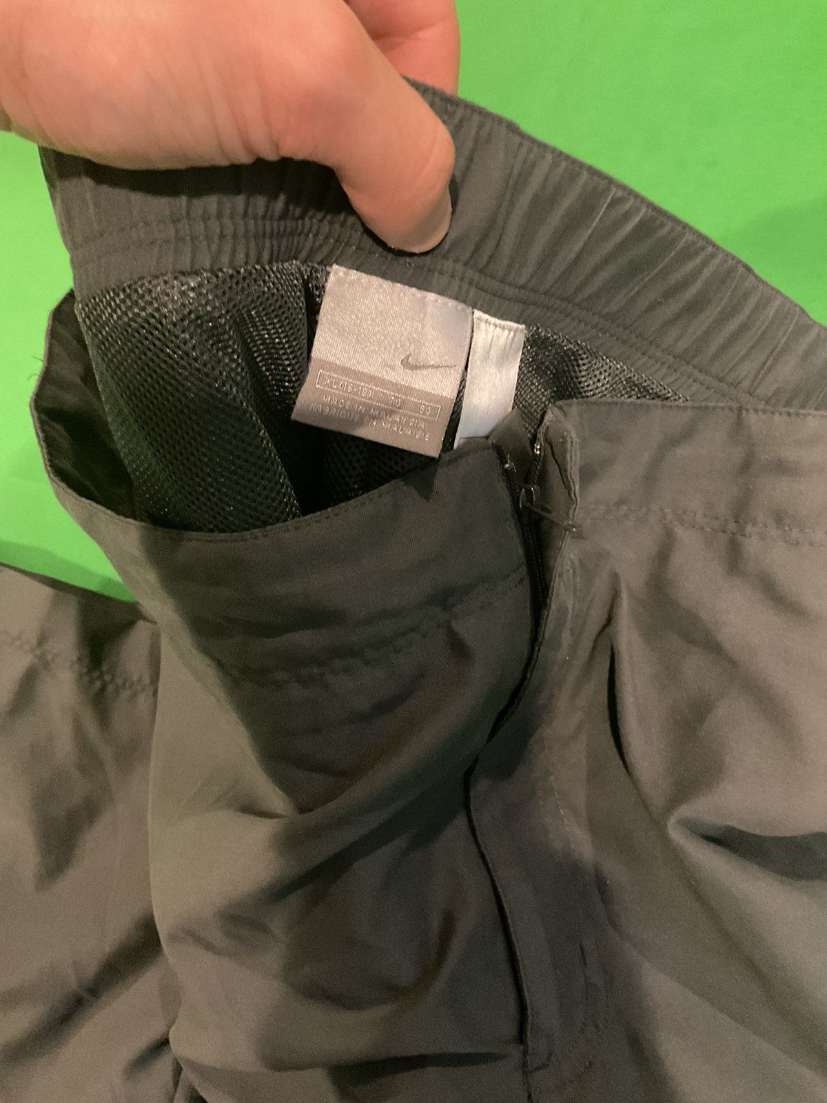 Nike × Vintage Vintage Nike grey jogging bottoms Size 34" / US 12 / IT 48 - 2 Thumbnail