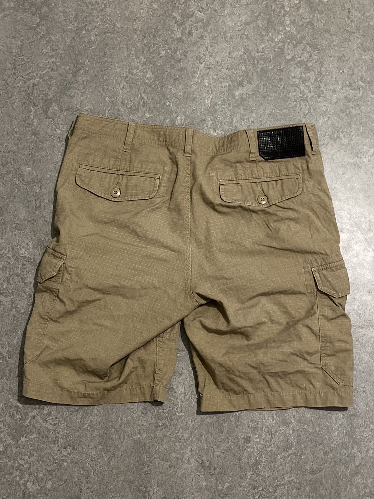 DC DC Shoes Cargo Shorts — Relaxed Fit Size US 32 / EU 48 - 2 Thumbnail