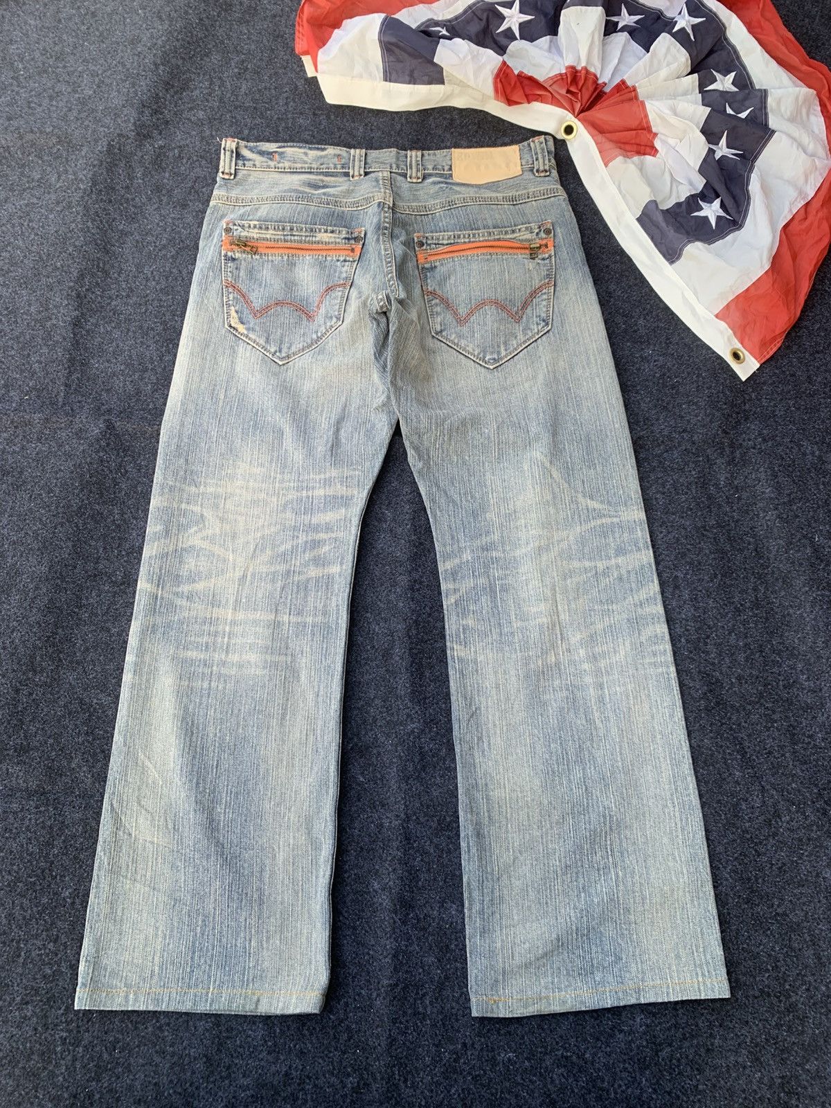 Edwin Edwin vintage sick faded. Size US 34 / EU 50 - 2 Thumbnail