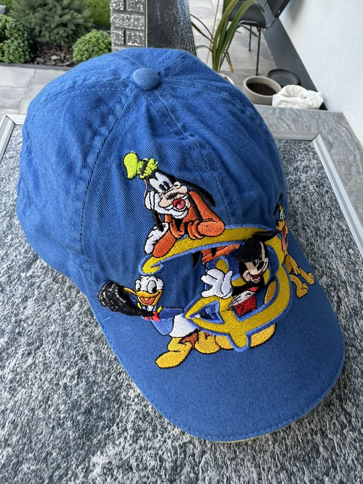 Disney × Vintage Vintage Disney Cap Youth size Size ONE SIZE - 4 Thumbnail