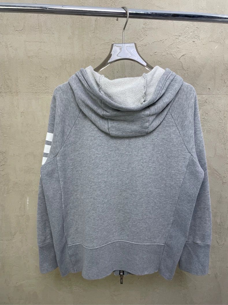 Thom Browne Thom browne Gray four-striped zipper jacket 2504-Nextarrow Size US S / EU 44-46 / 1 - 3 Thumbnail